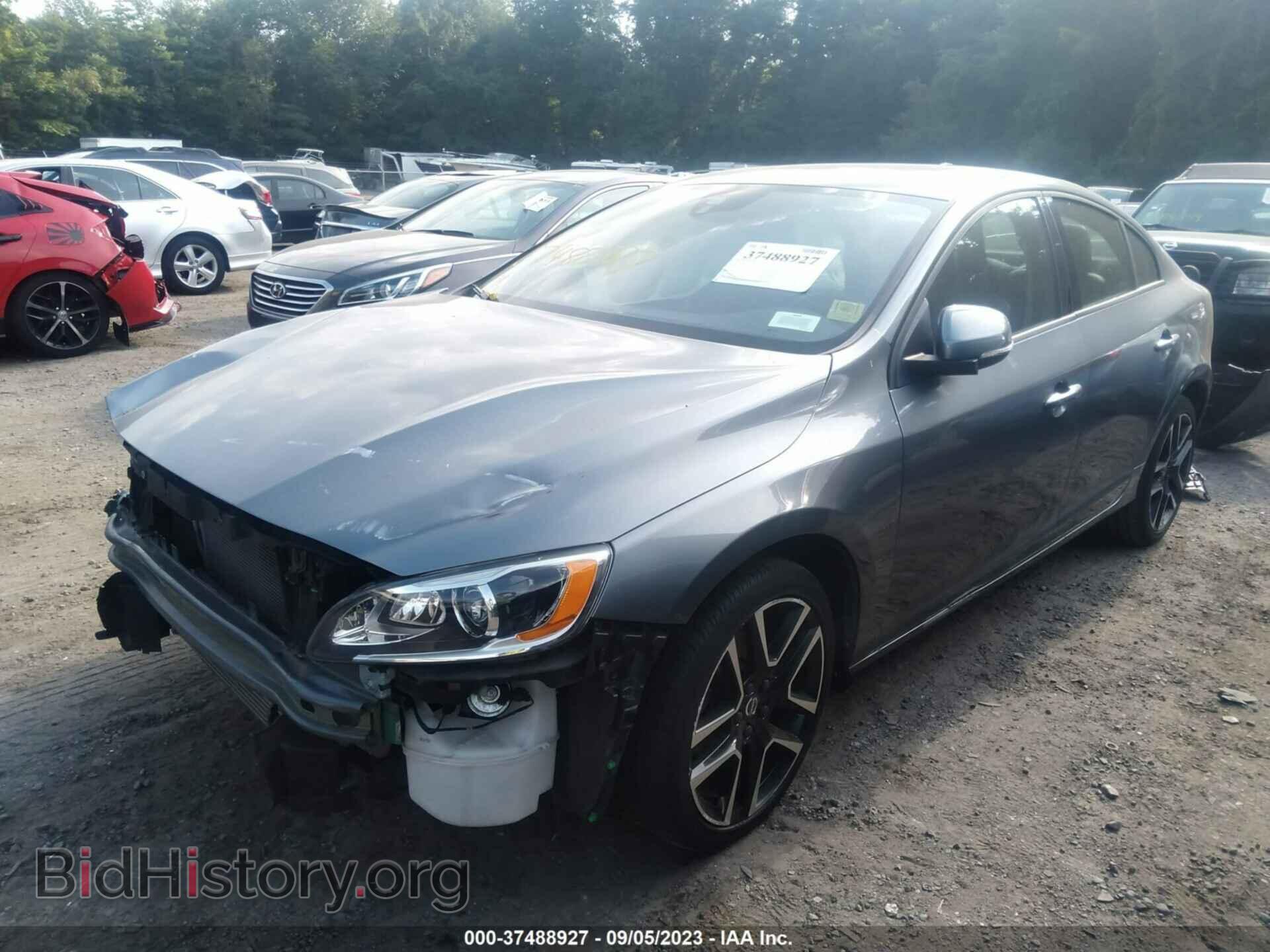 2017 VOLVO S60 - VIN: YV126MFL2H2432955 - Фото 2