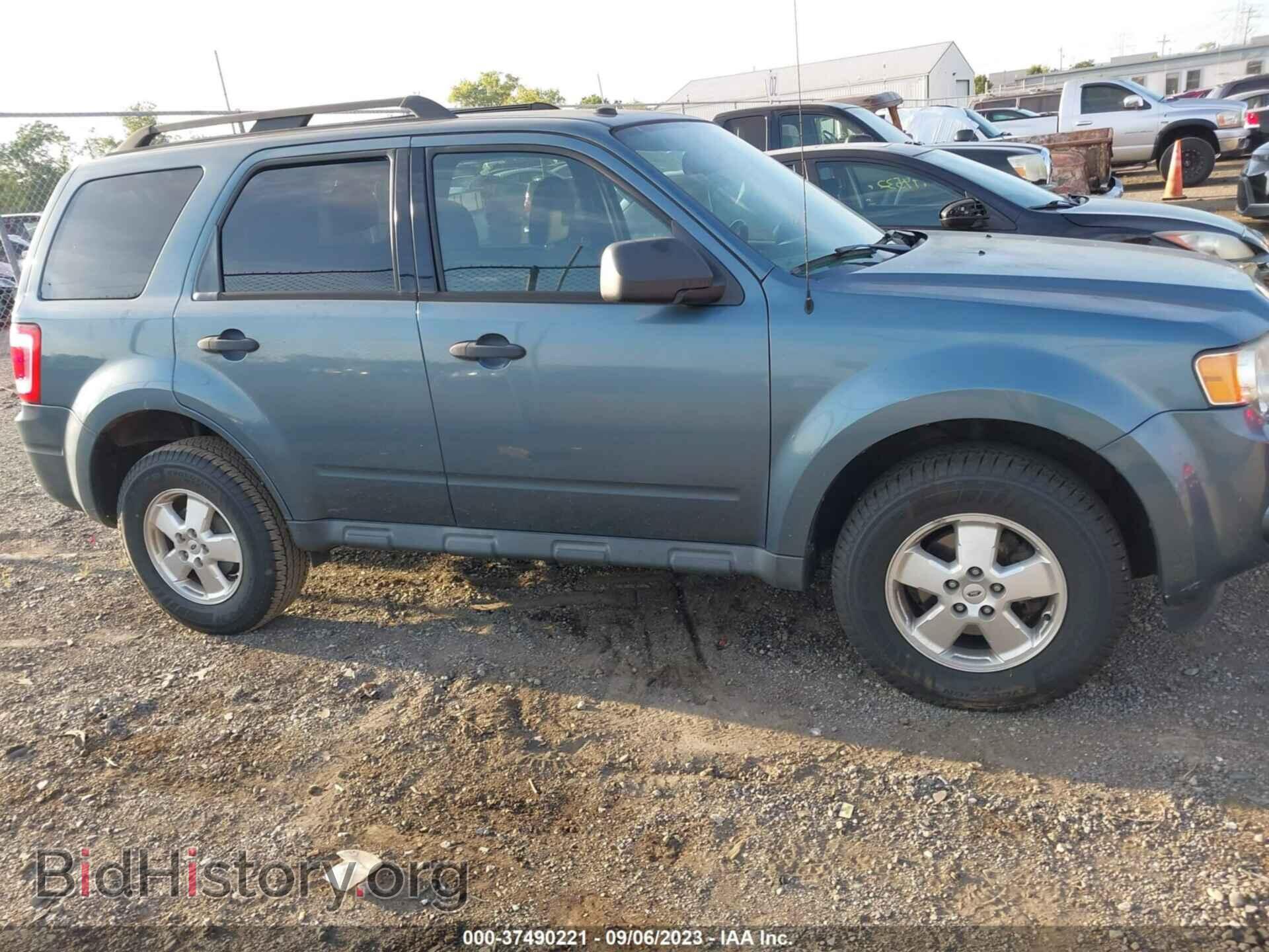 2011 FORD ESCAPE - VIN: 1FMCU0DG8BKB97124 - Фото 13