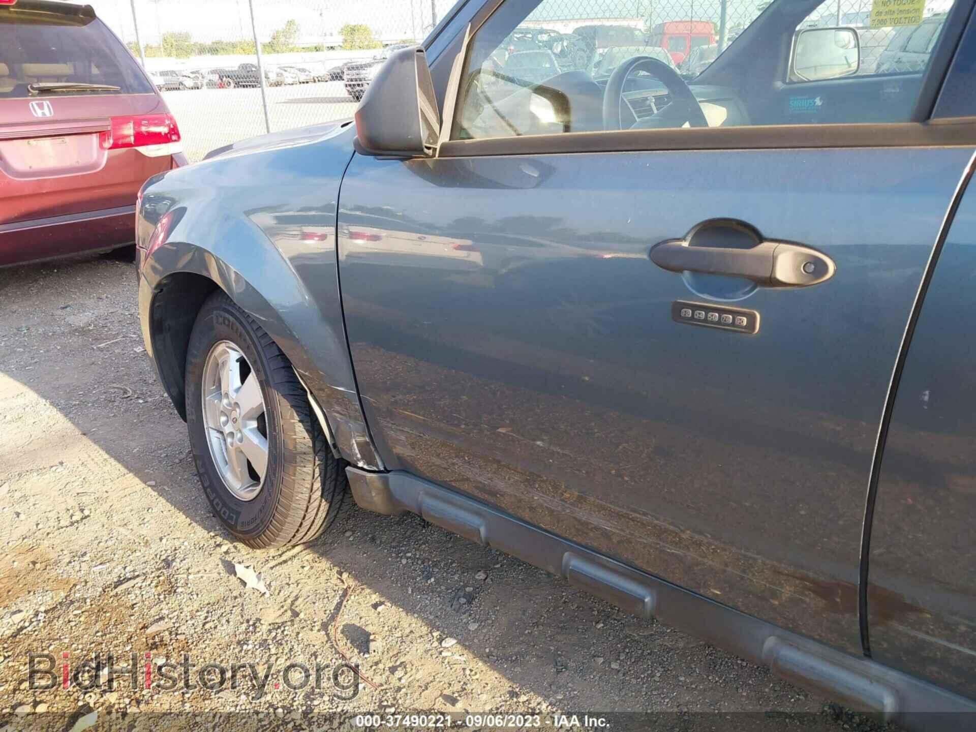 2011 FORD ESCAPE - VIN: 1FMCU0DG8BKB97124 - Фото 6
