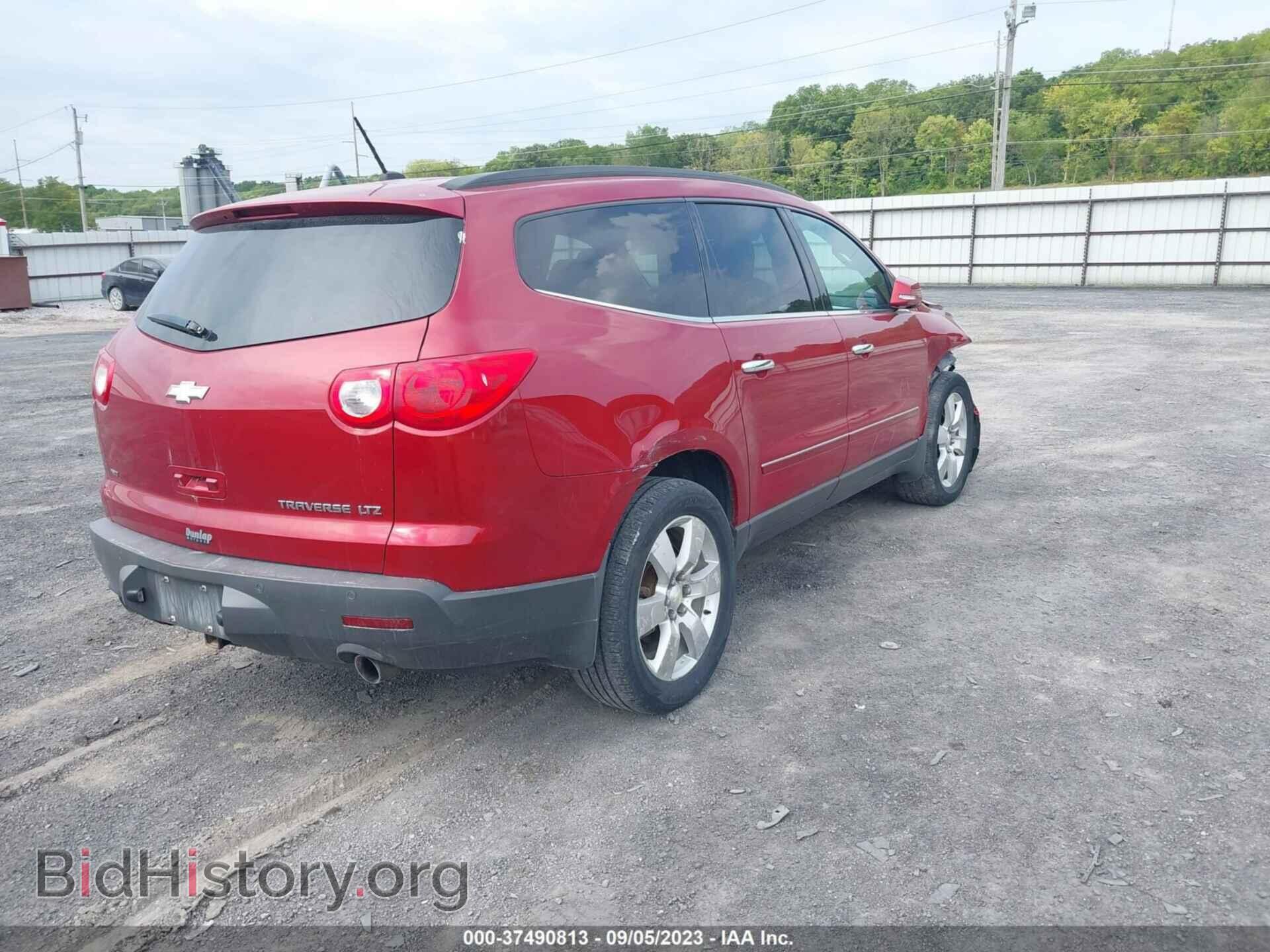 2012 CHEVROLET TRAVERSE - VIN: 1GNKVLED7CJ199108 - Фото 4