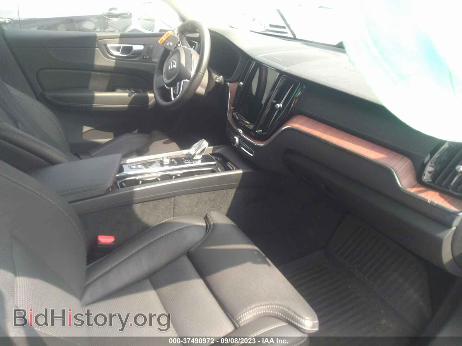 2023 VOLVO XC60 - VIN: YV4L12RAXP1356975 - Фото 5