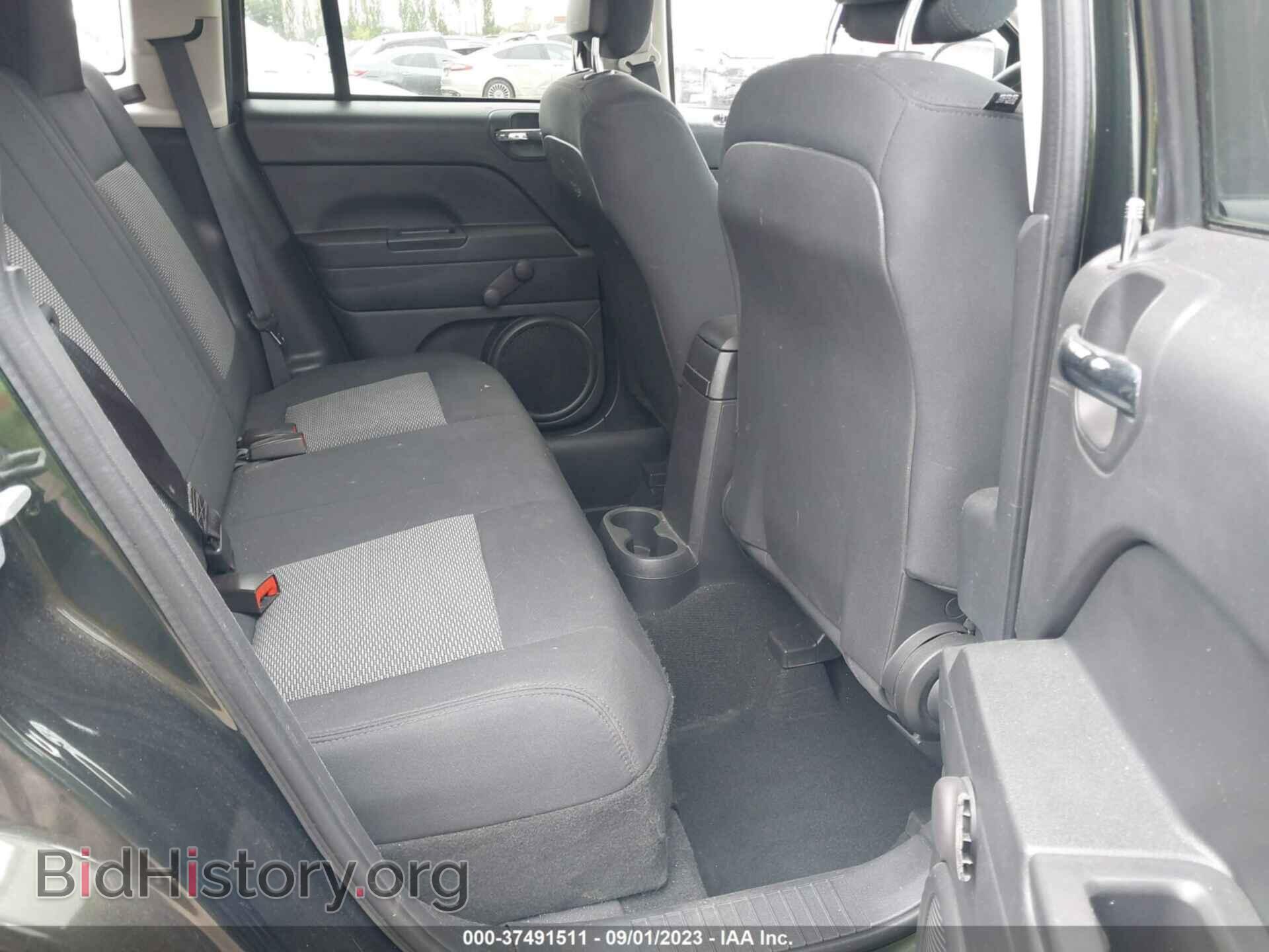 2010 JEEP COMPASS - VIN: 1J4NT1FB1AD634823 - Фото 8