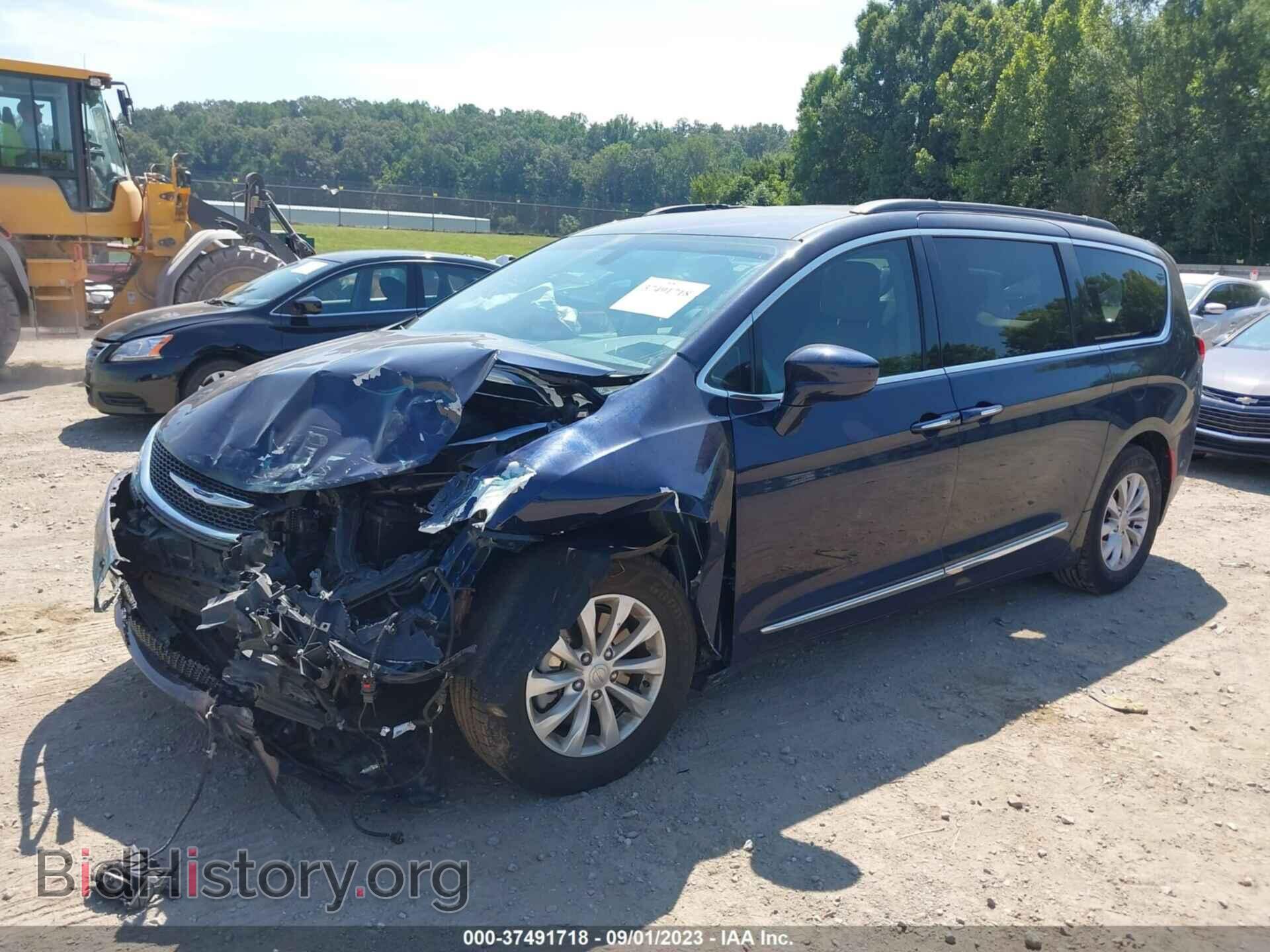 2017 CHRYSLER PACIFICA - VIN: 2C4RC1BG2HR519342 - Фото 2