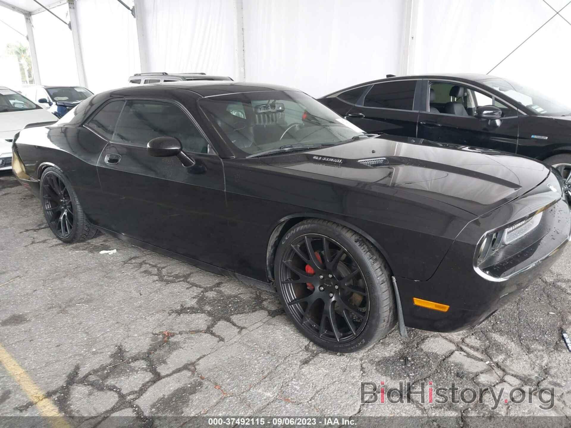 Photo 2B3LJ74W89H537453 - DODGE CHALLENGER 2009