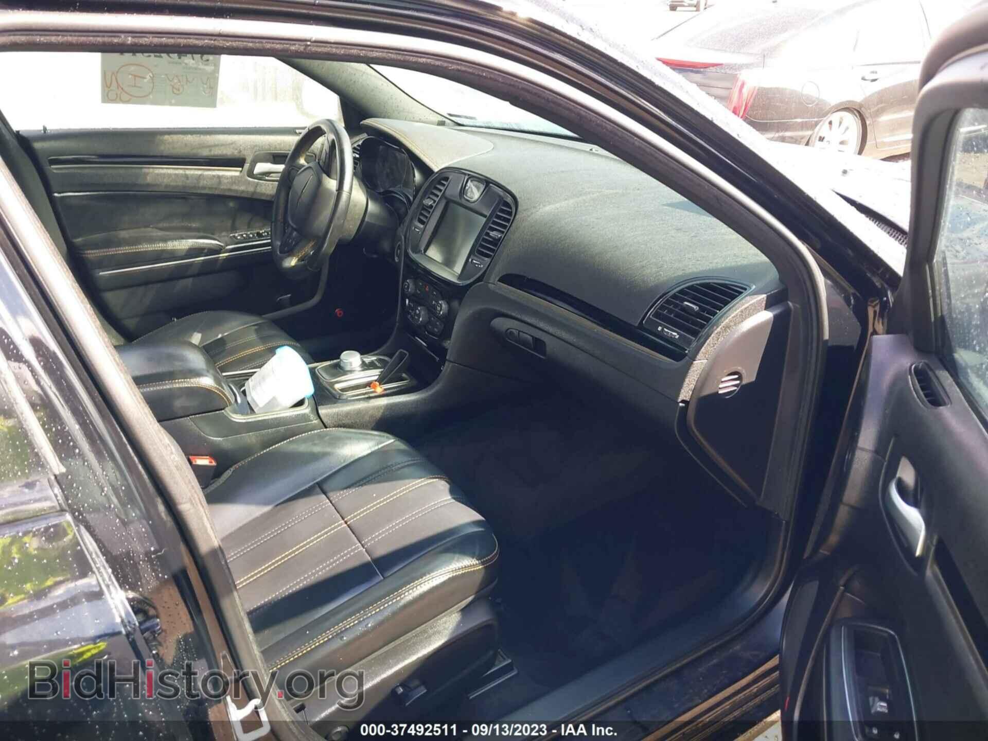 2016 CHRYSLER 300 - VIN: 2C3CCAGG2GH262030 - Фото 5