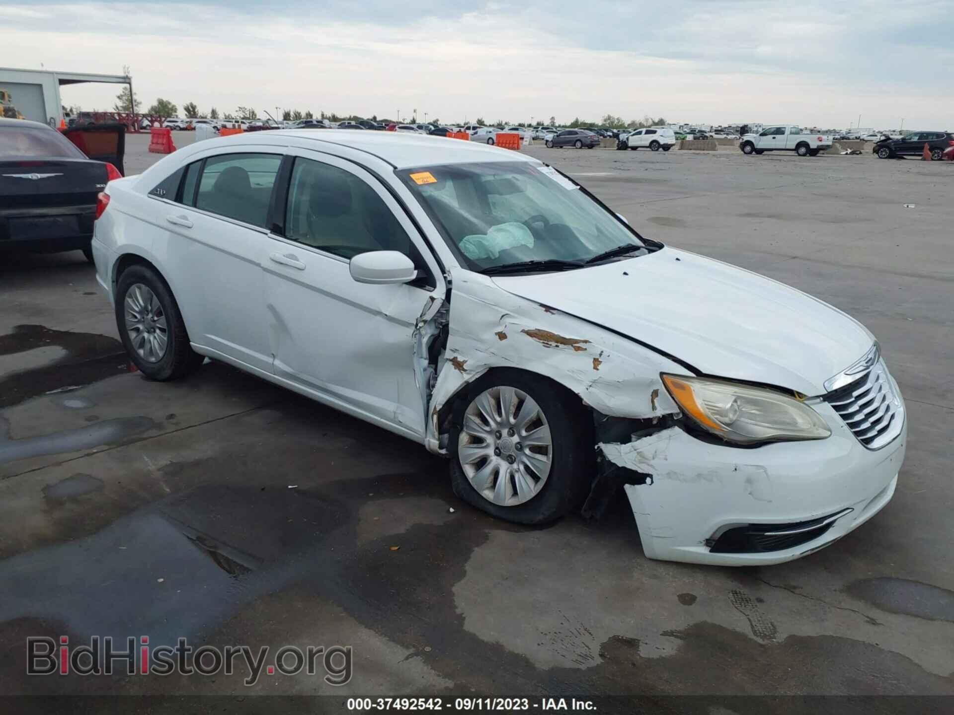 2011 CHRYSLER 200 - VIN: 1C3BC4FG1BN547445 - Фото 6