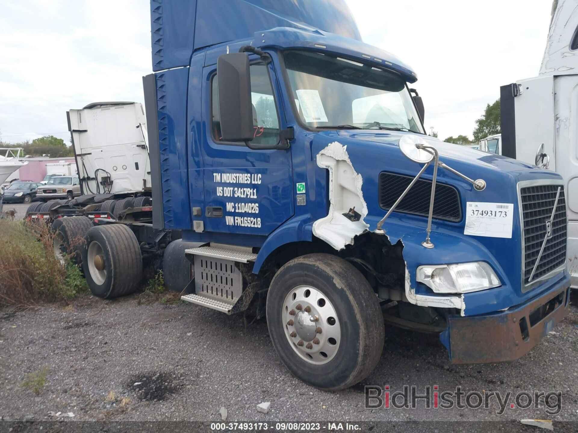 Photo 4V4MC9EG1FN165218 - VOLVO VN 2015