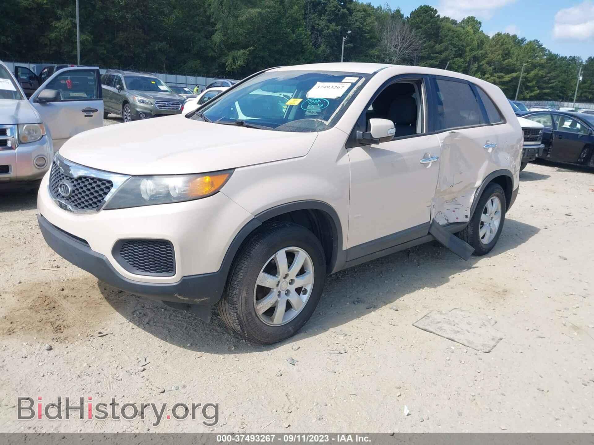 2012 KIA SORENTO - VIN: 5XYKT3A17CG204513 - Фото 2
