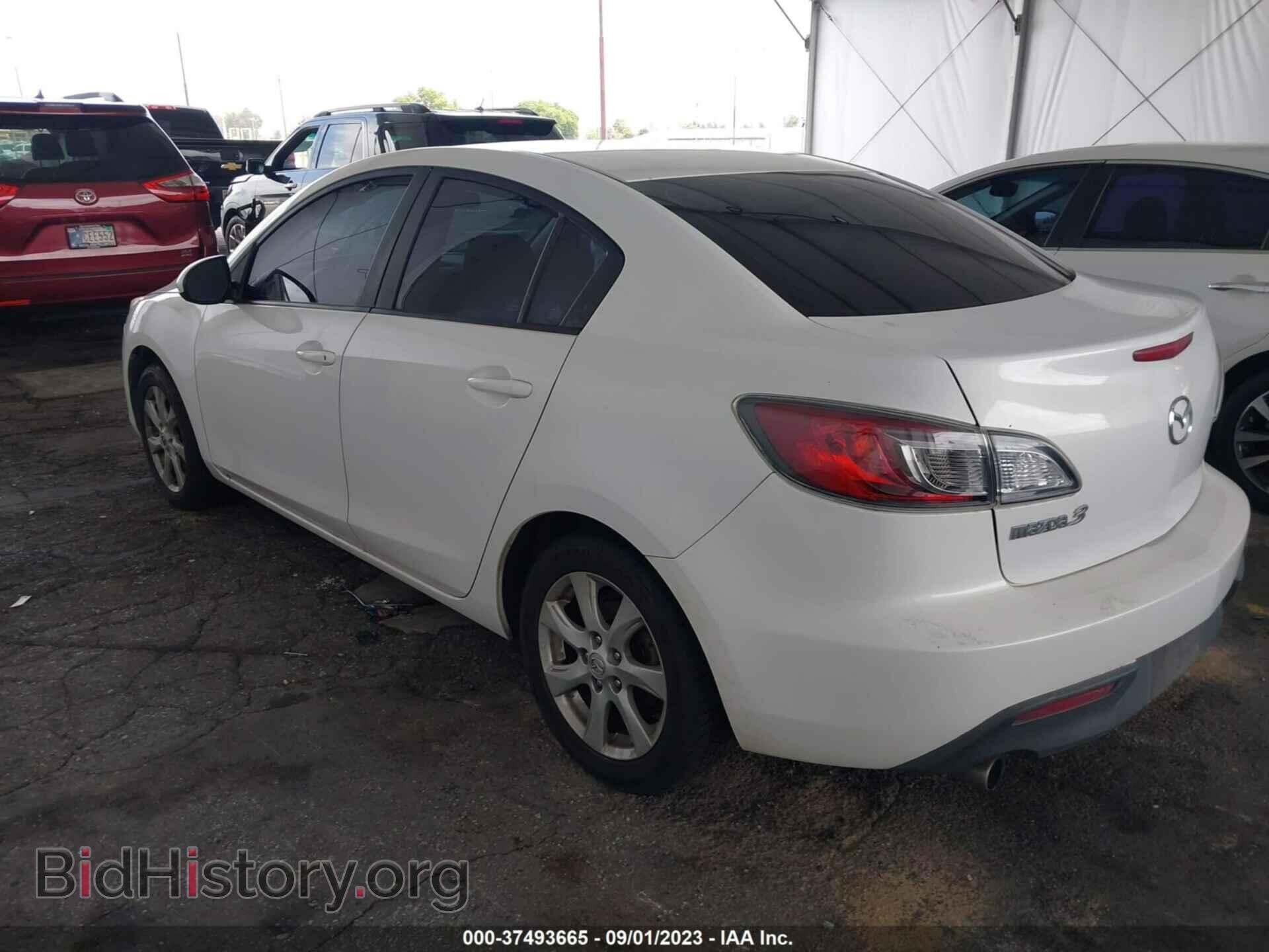 2011 MAZDA MAZDA3 - VIN: JM1BL1VG4B1452333 - Фото 3
