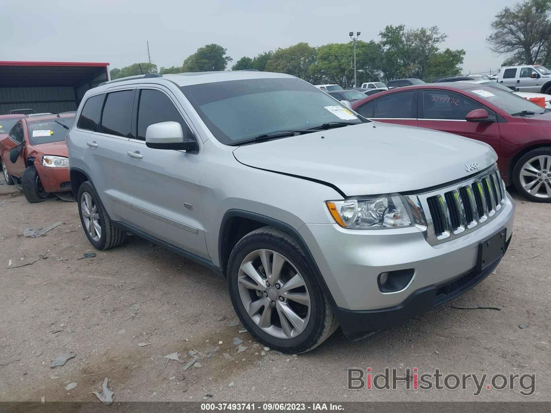 Photo 1J4RR4GG9BC666440 - JEEP GRAND CHEROKEE 2011