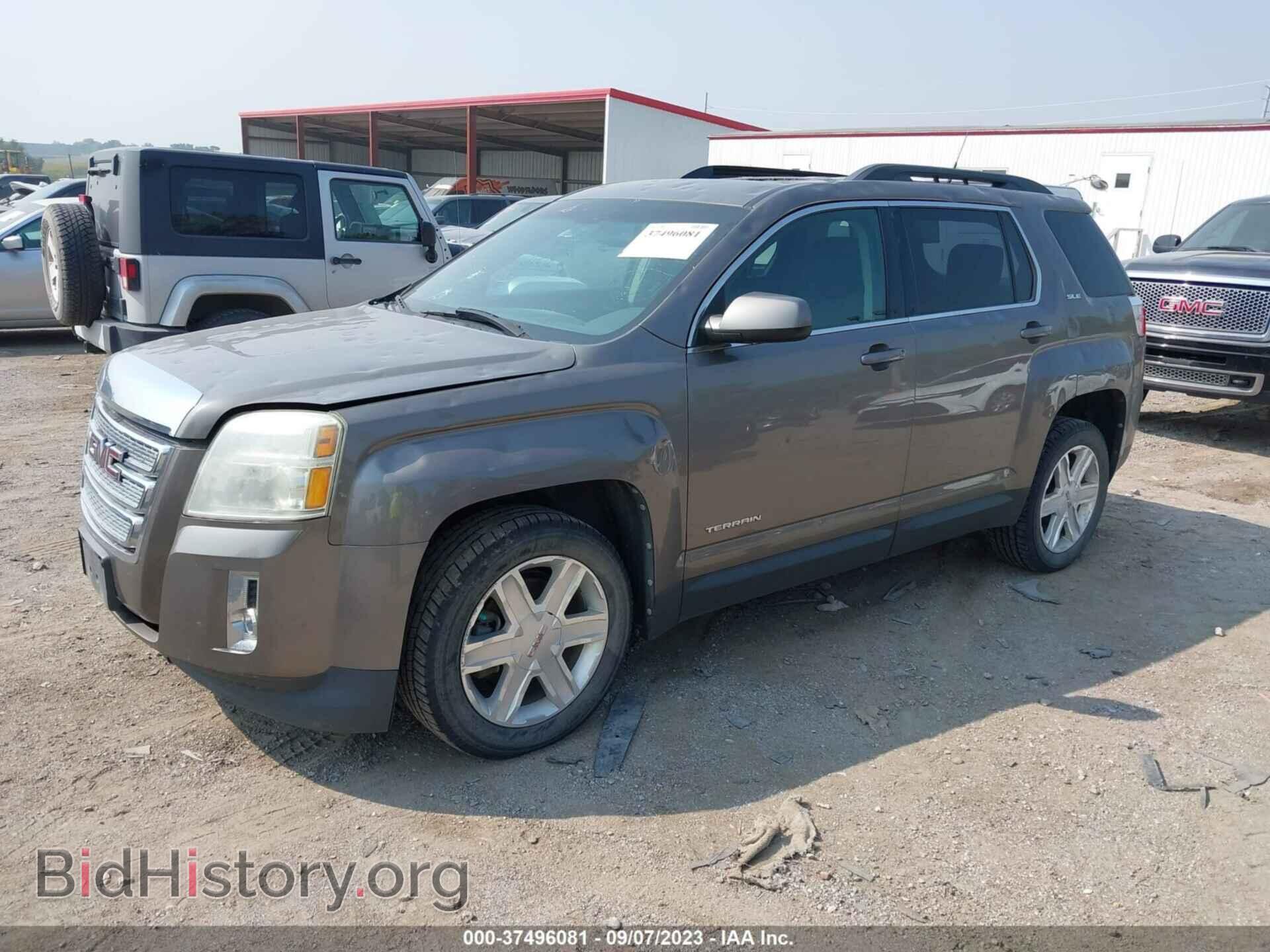 2011 GMC TERRAIN - VIN: 2CTFLTEC2B6395688 - Photo 2