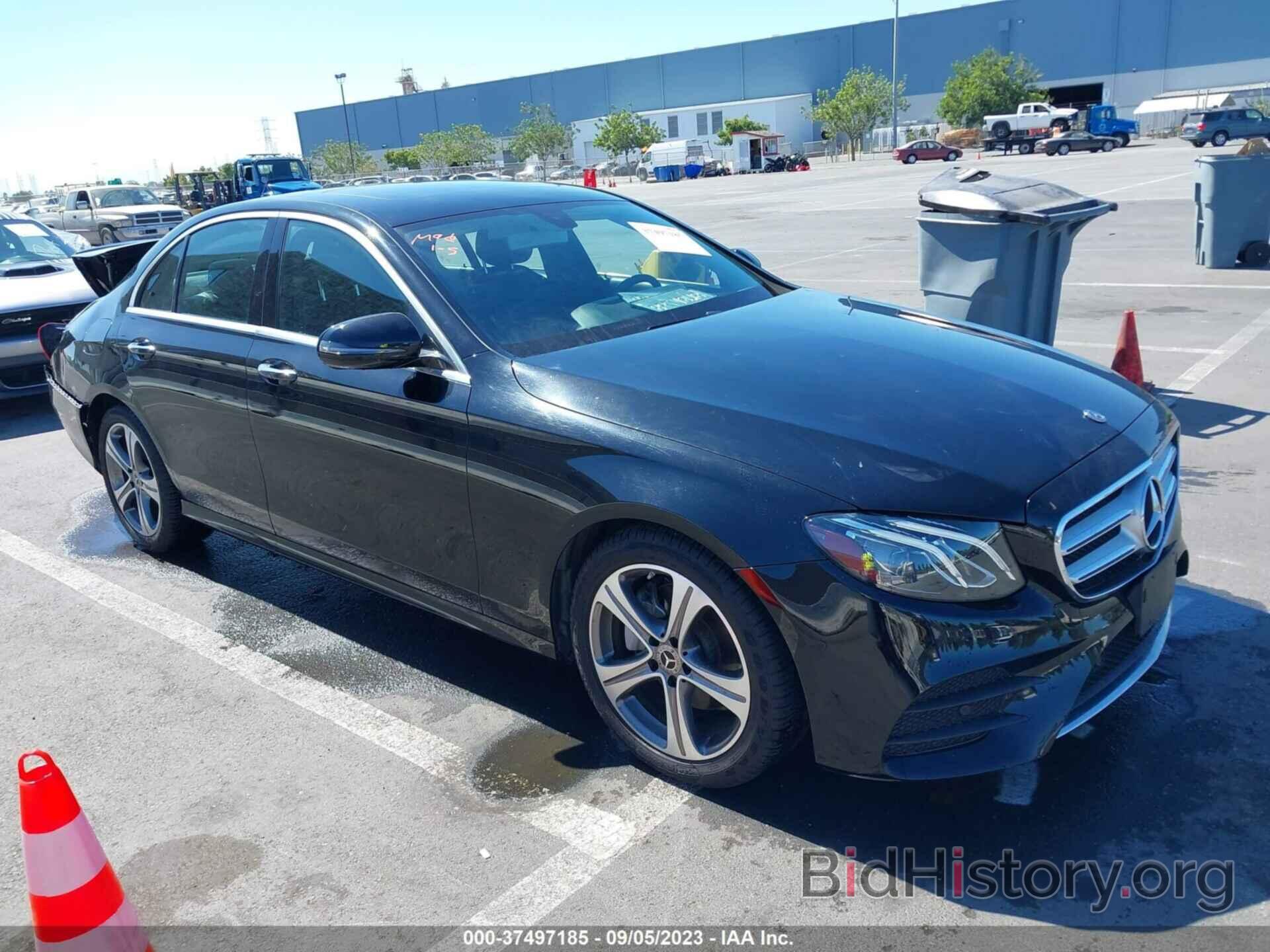 Photo WDDZF4JB4JA395136 - MERCEDES-BENZ E-CLASS 2018