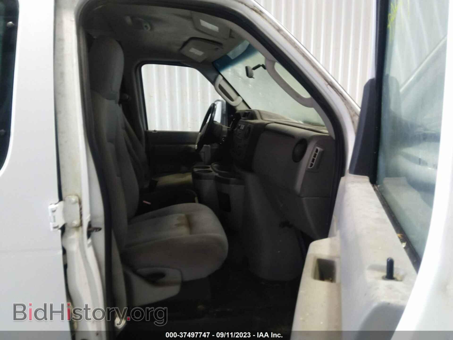2009 FORD ECONOLINE CARGO VAN - VIN: 1FTNE24LX9DA93123 - Фото 5