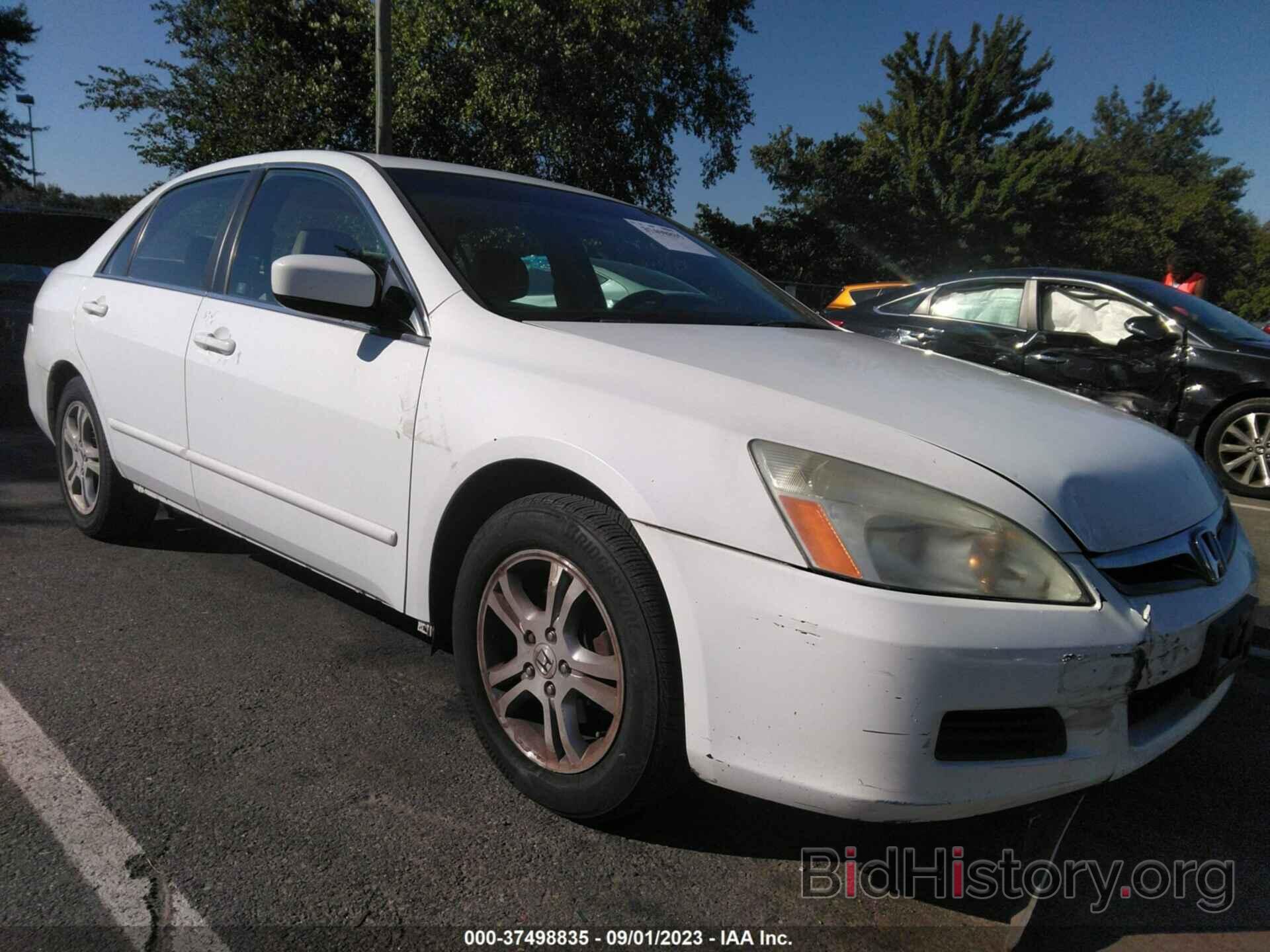 Photo 1HGCM56796A134688 - HONDA ACCORD SDN 2006