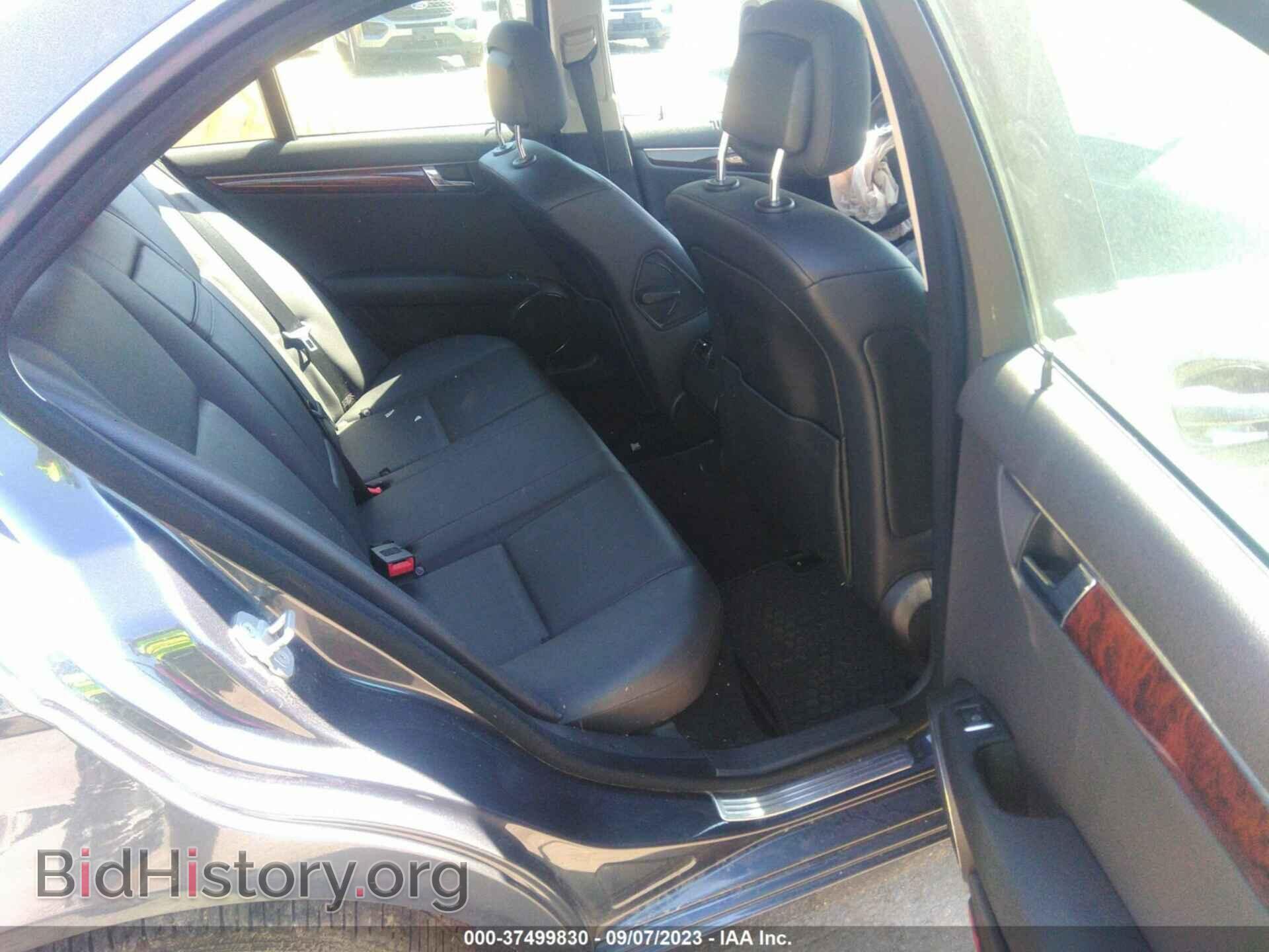 2011 MERCEDES-BENZ C-CLASS - VIN: WDDGF8BBXBF641463 - Фото 8