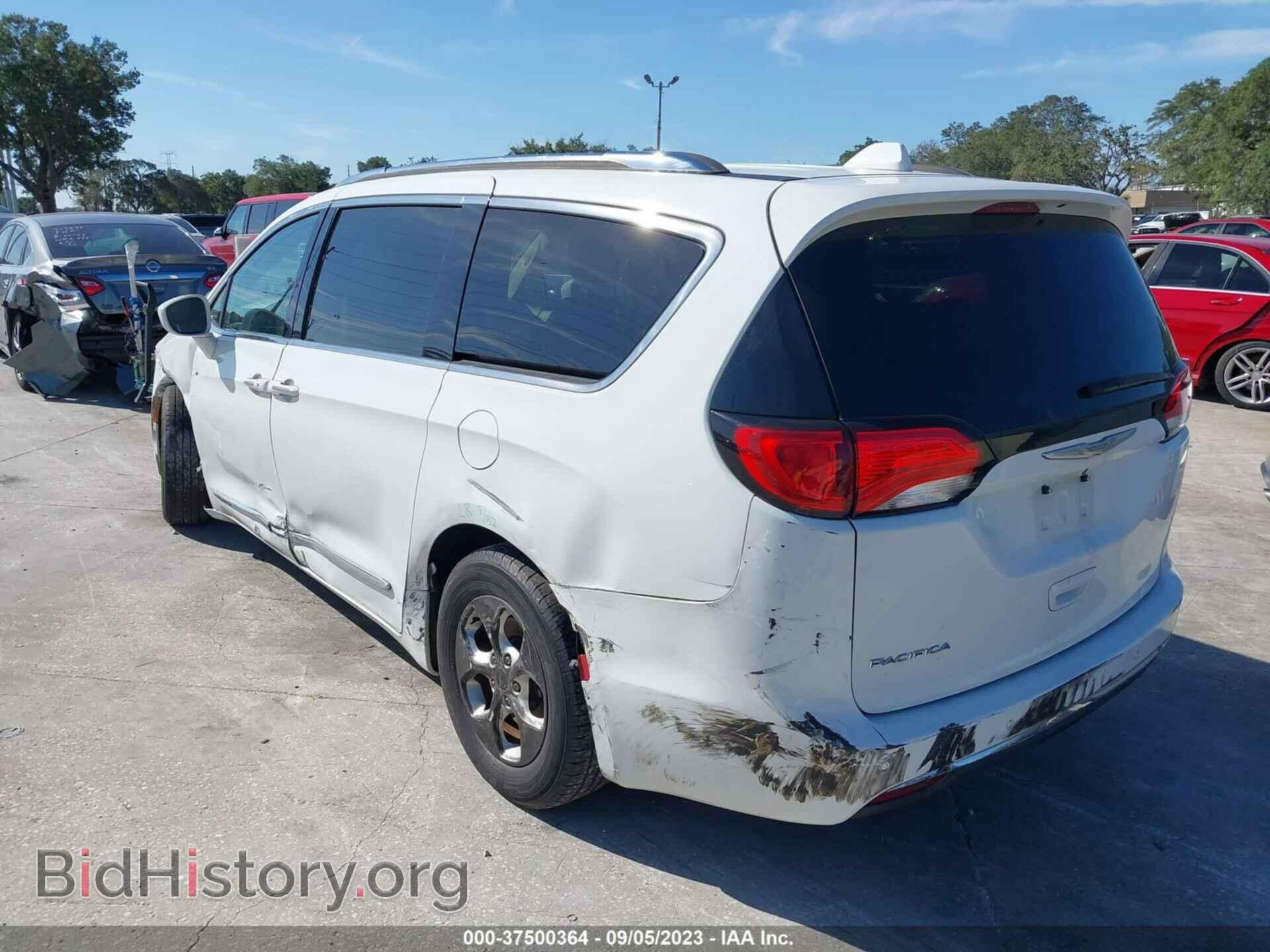2017 CHRYSLER PACIFICA - VIN: 2C4RC1EG5HR577652 - Фото 3