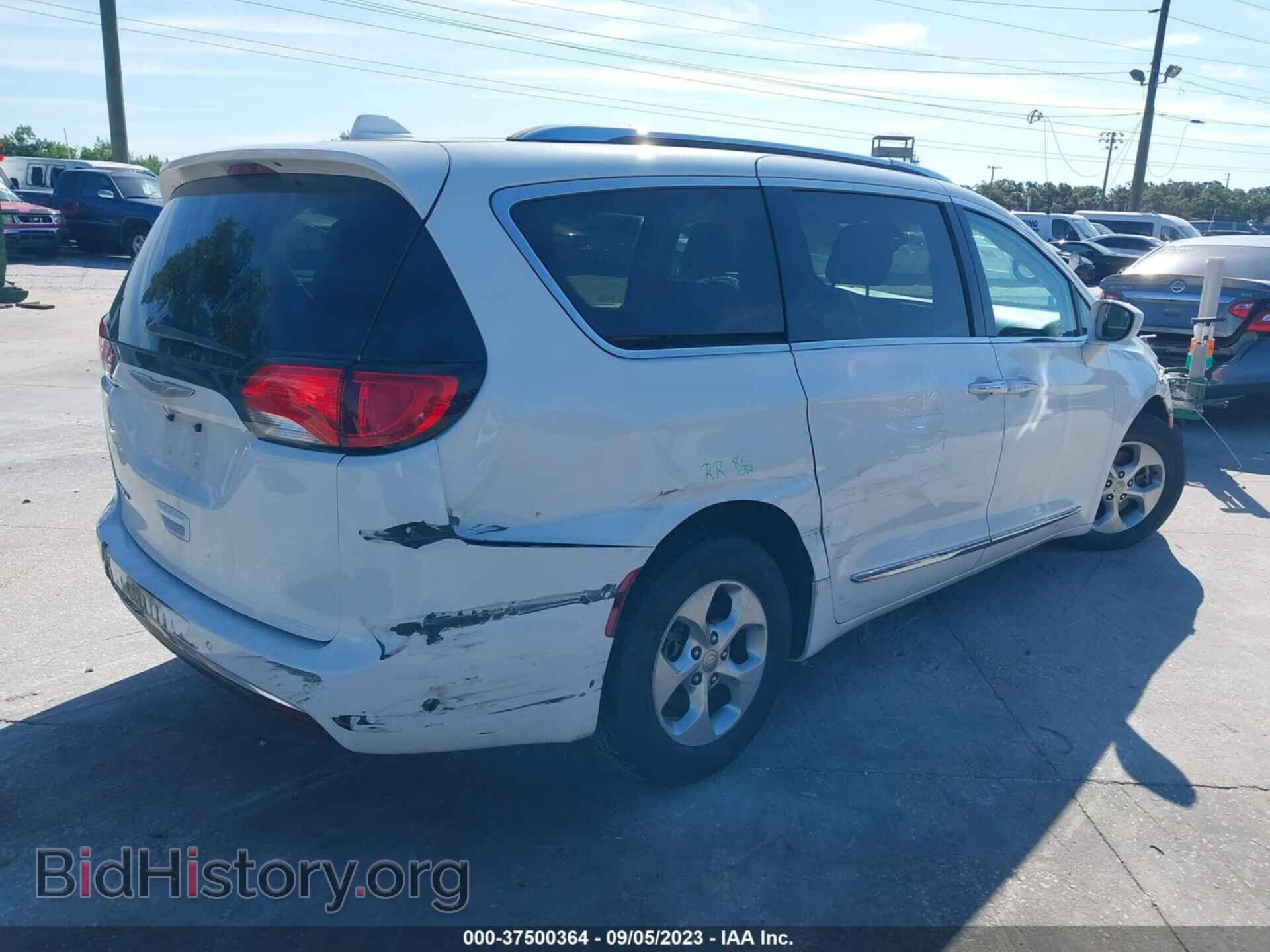 2017 CHRYSLER PACIFICA - VIN: 2C4RC1EG5HR577652 - Фото 4
