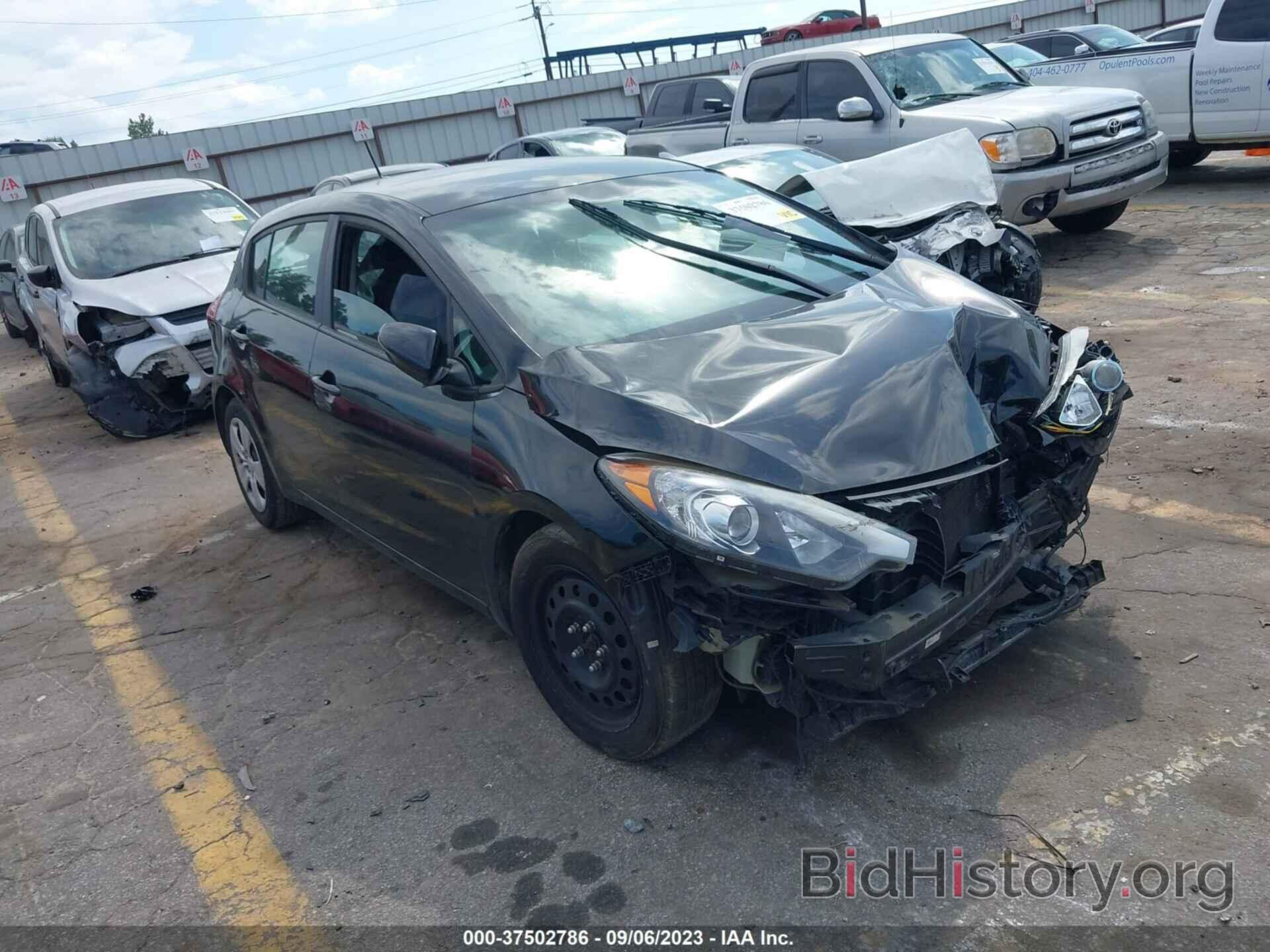 Photo KNAFK5A88G5568593 - KIA FORTE 5-DOOR 2016