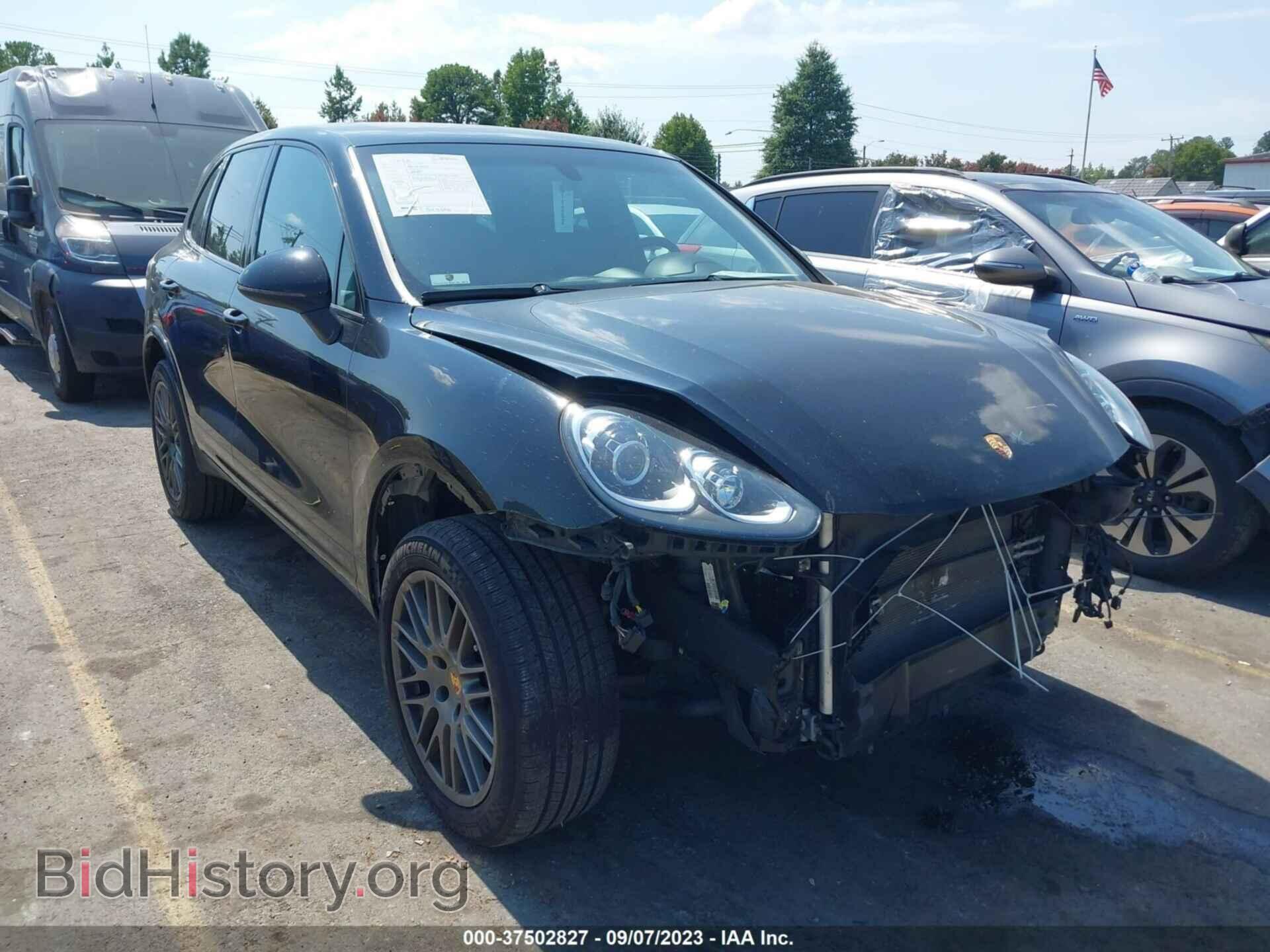 Фотография WP1AA2A26HKA82943 - PORSCHE CAYENNE 2017