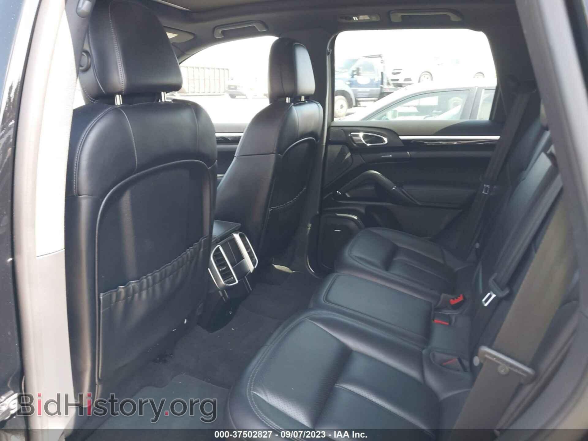 2017 PORSCHE CAYENNE - VIN: WP1AA2A26HKA82943 - Фото 8