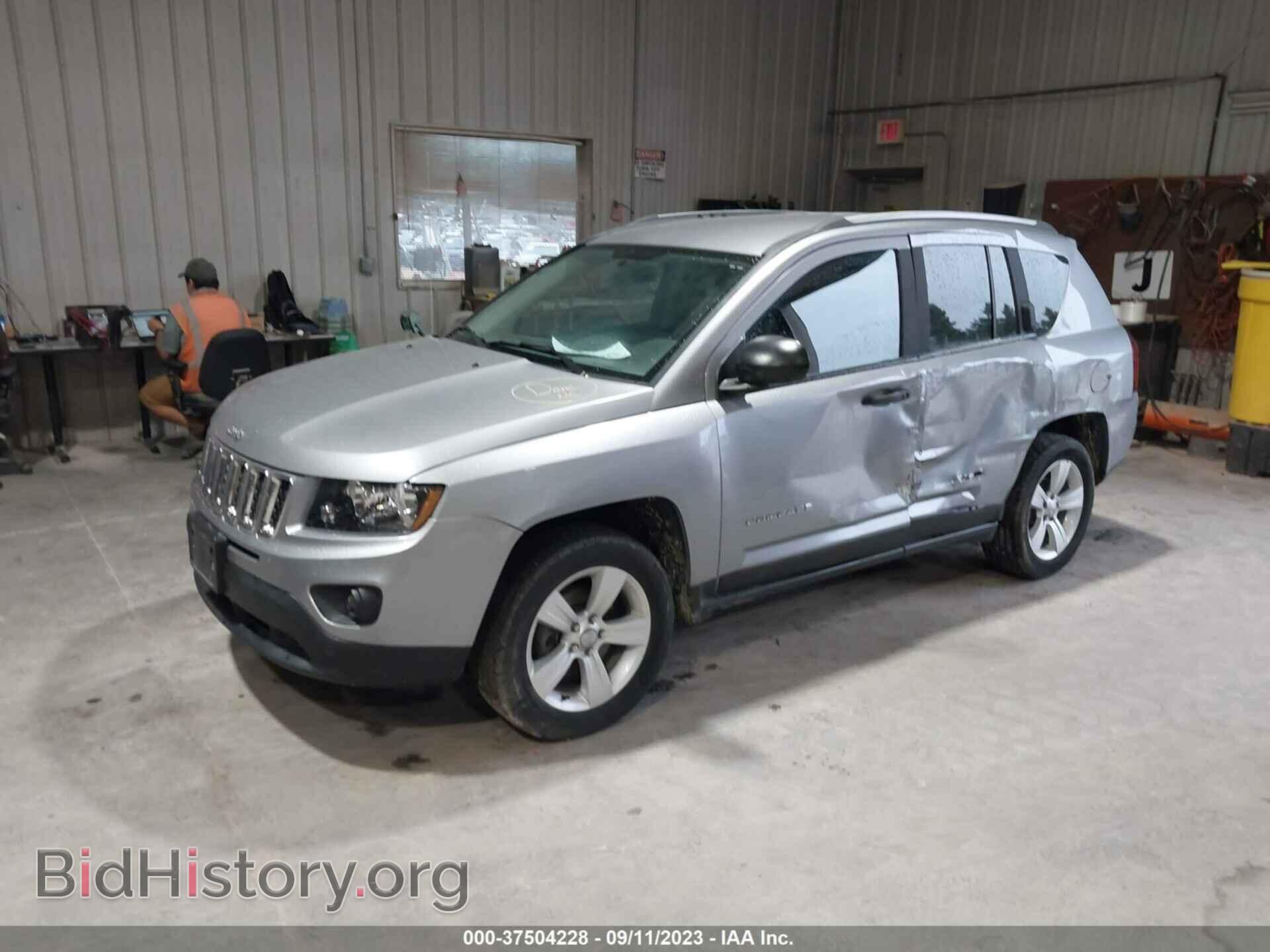 2015 JEEP COMPASS - VIN: 1C4NJCBB2FD273672 - Фото 2