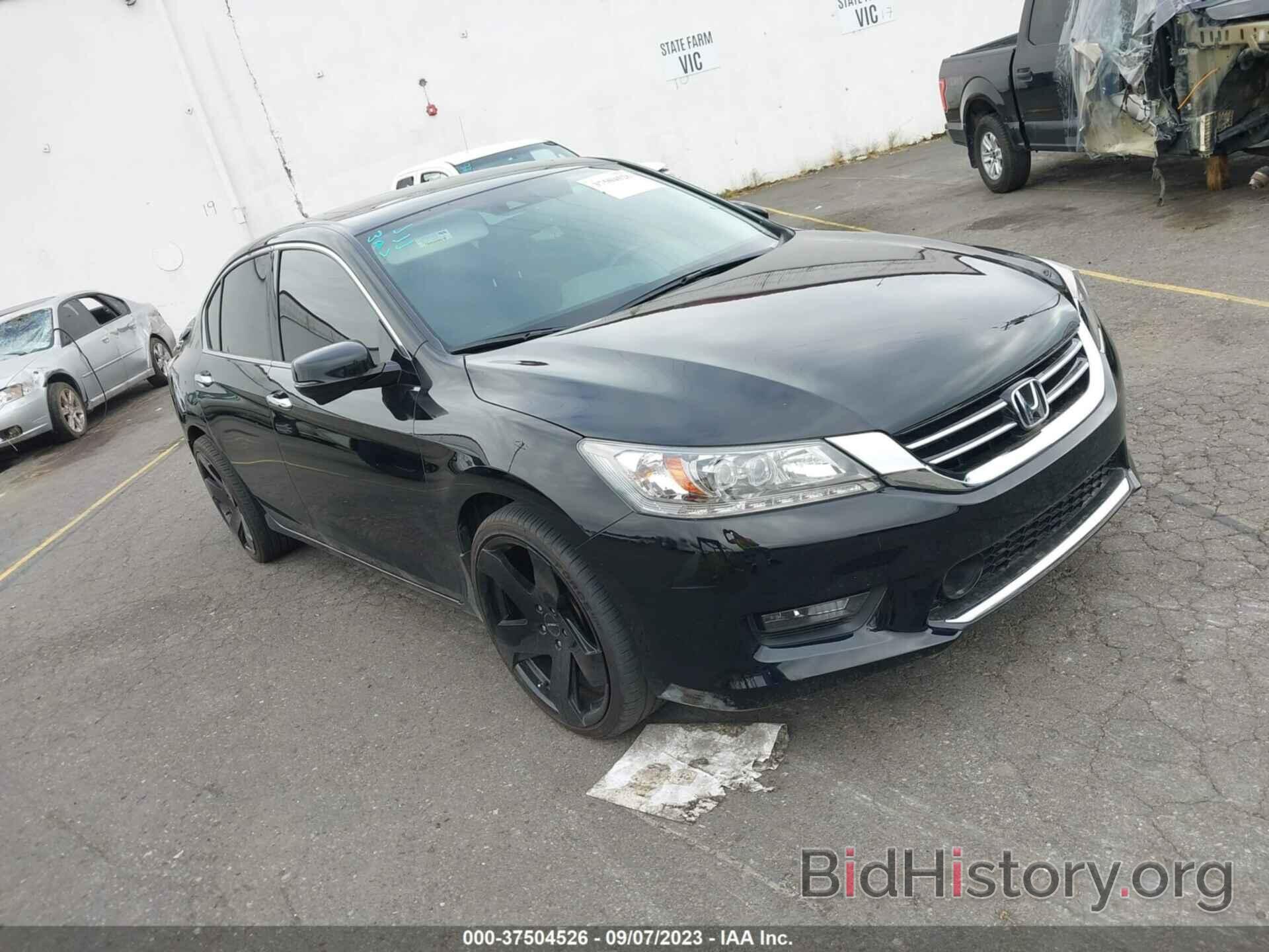 Photo 1HGCR3F99FA020844 - HONDA ACCORD SEDAN 2015