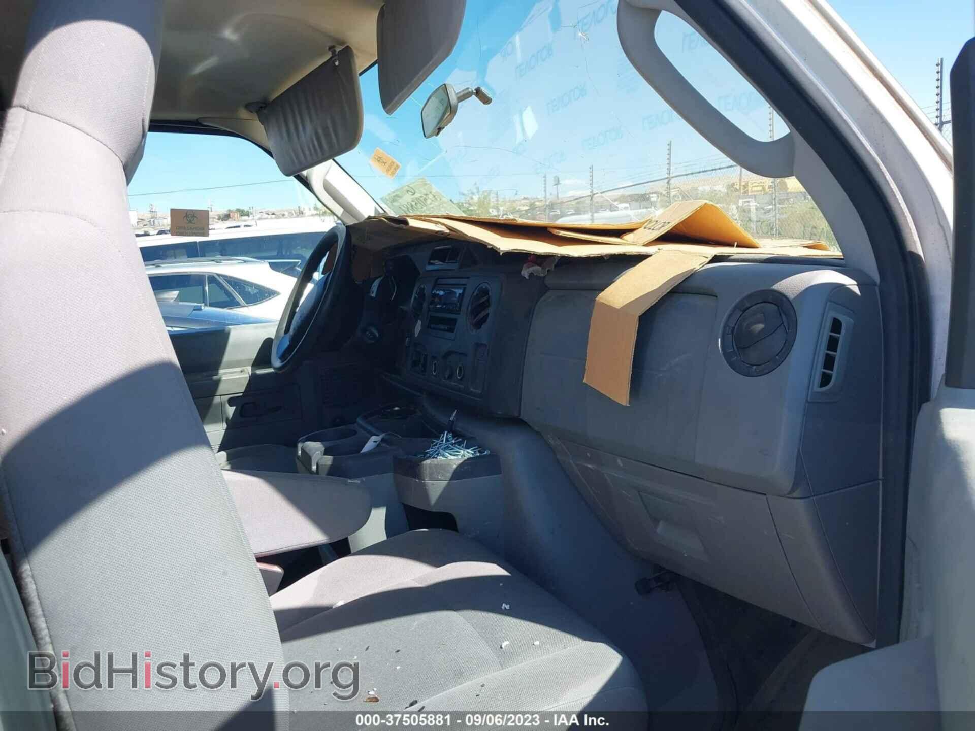 2011 FORD ECONOLINE CARGO VAN - VIN: 1FTNE2EL1BDB38471 - Фото 5
