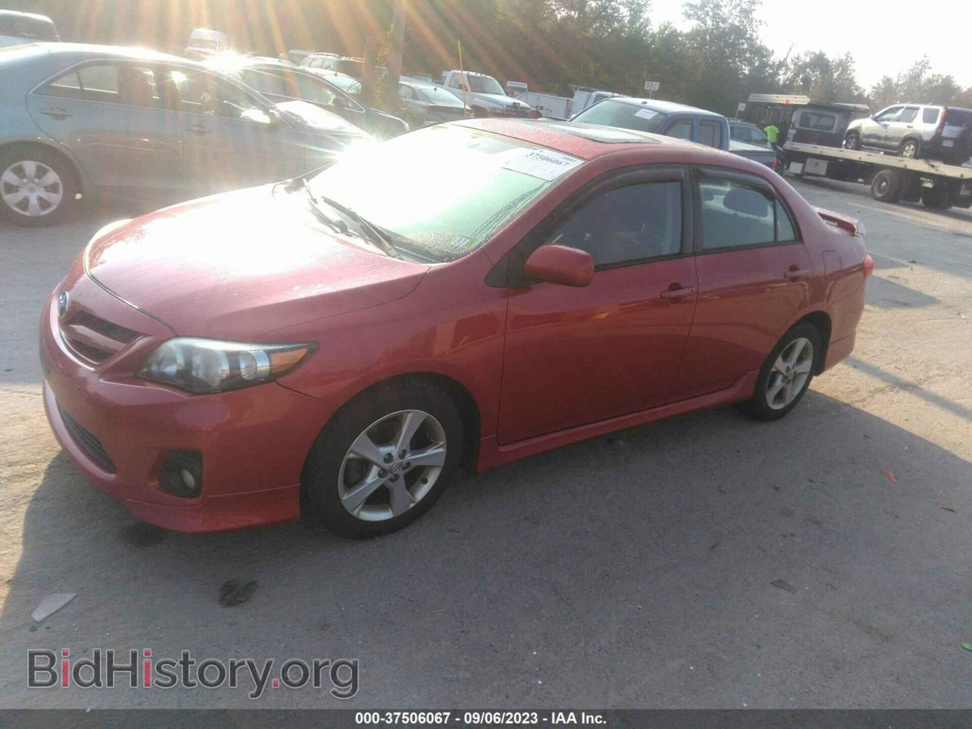 2011 TOYOTA COROLLA - VIN: 2T1BU4EE0BC726104 - Фото 2