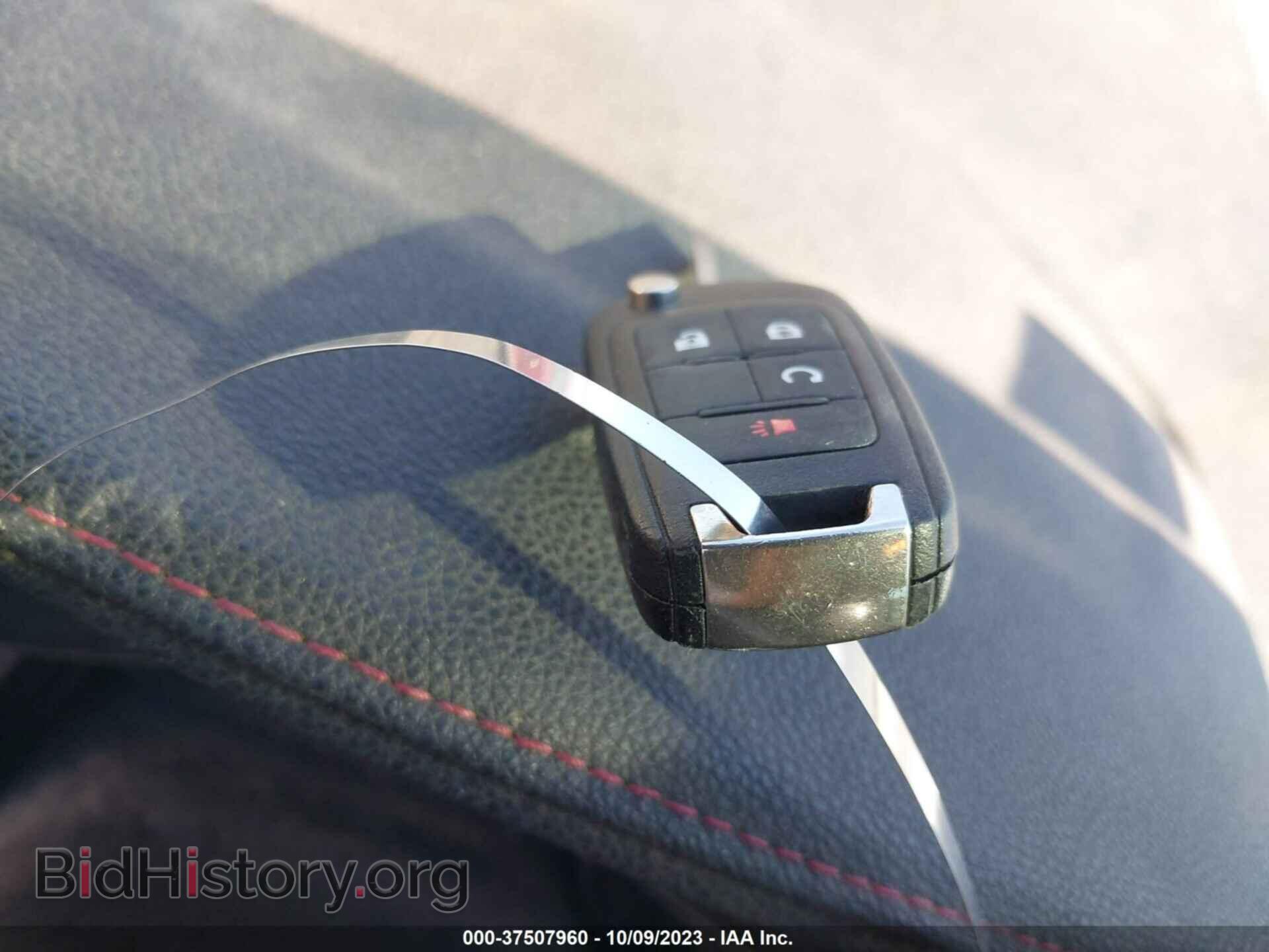 2011 GMC TERRAIN - VIN: 2CTALSEC5B6451854 - Photo 11