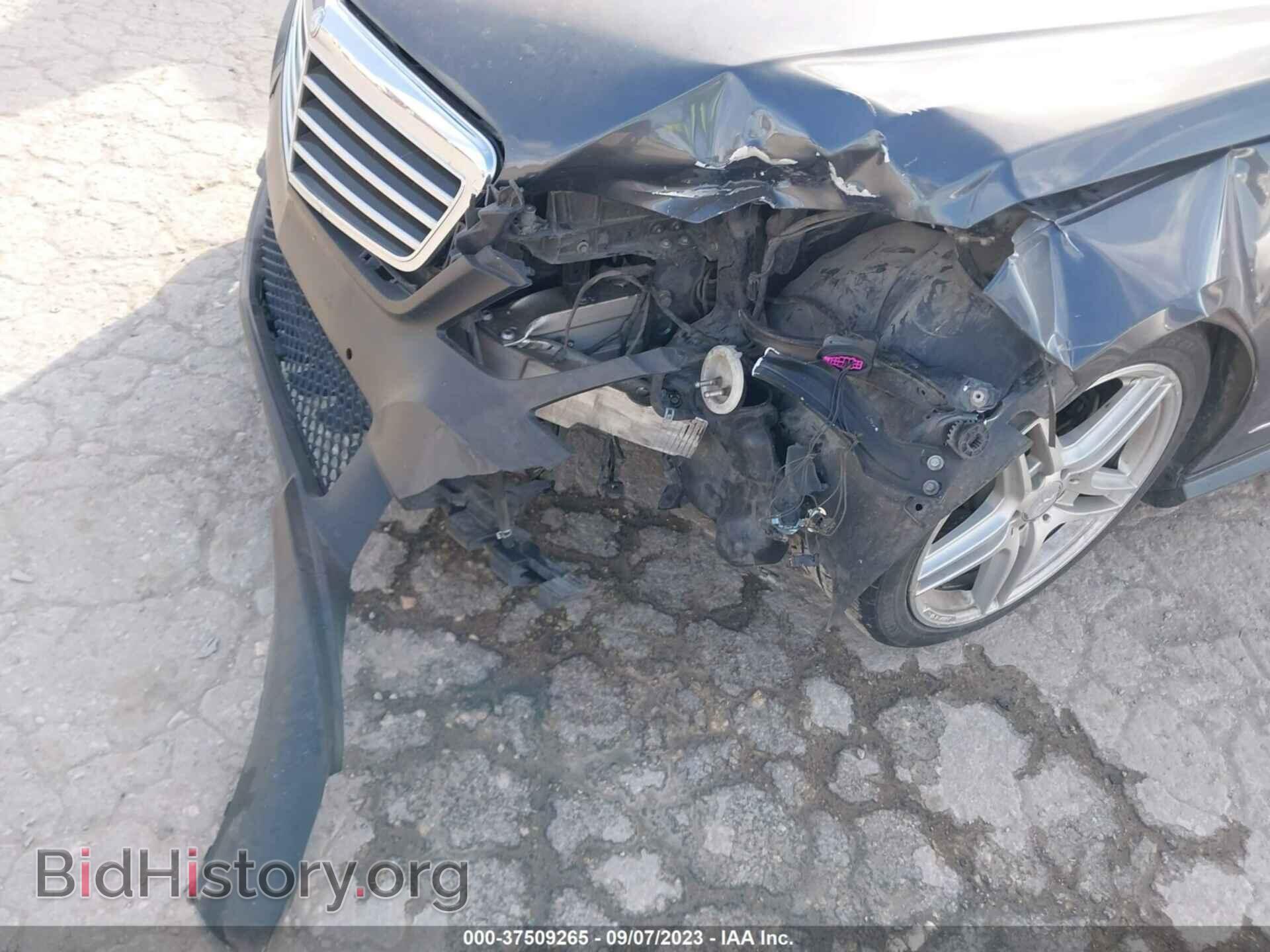 2011 MERCEDES-BENZ E-CLASS - VIN: WDDHF8HB4BA398922 - Фото 6