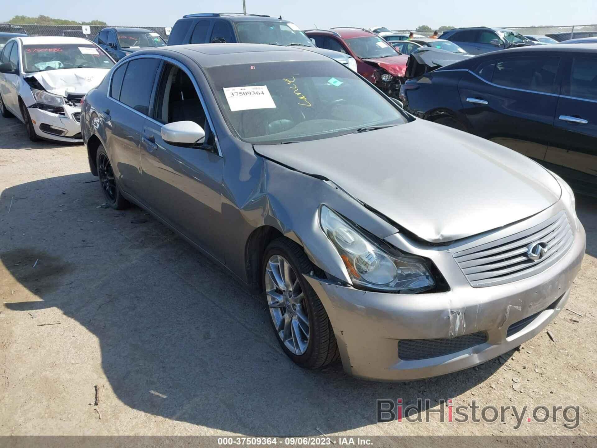 Photo JNKCV61FX9M050154 - INFINITI G37 SEDAN 2009