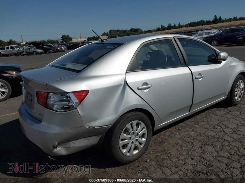 2010 Kia FORTE (VIN KNAFU4A21A5067925) — фото 4 из 16