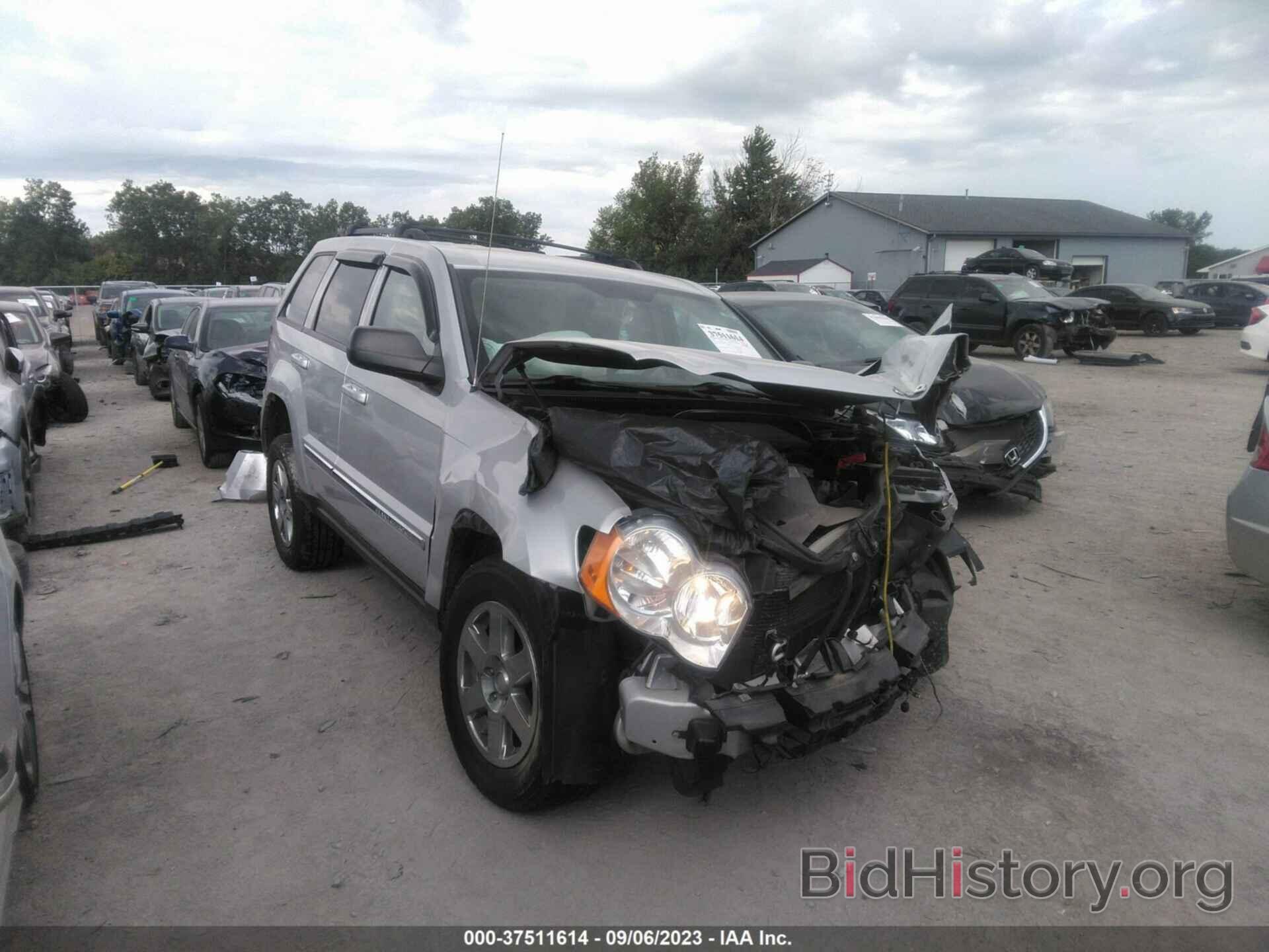 Photo 1J4PR4GK6AC120592 - JEEP GRAND CHEROKEE 2010