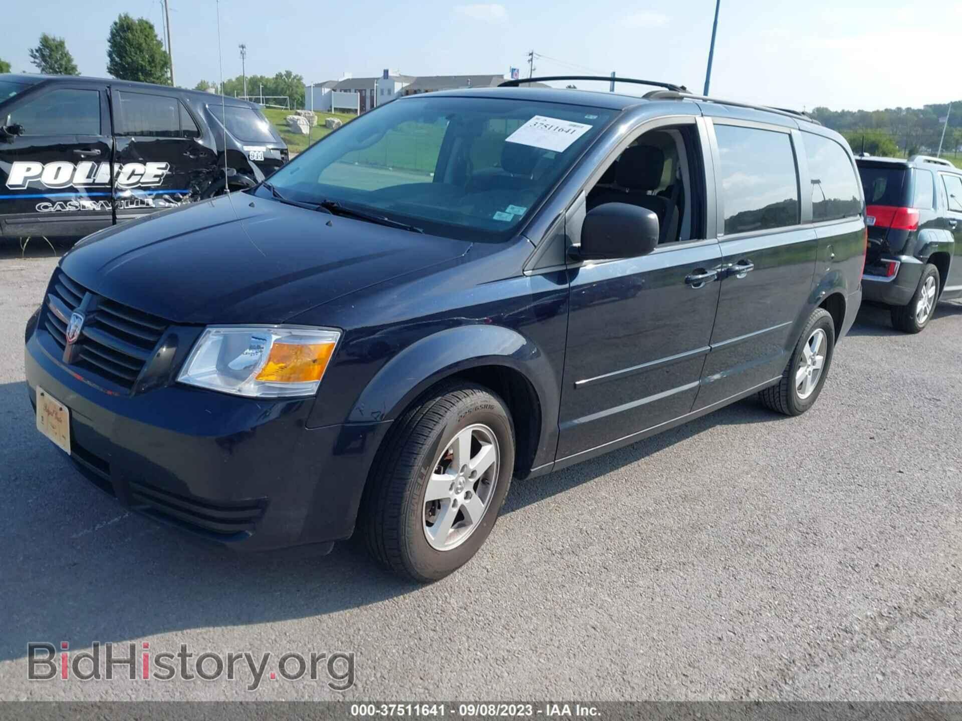 2010 DODGE GRAND CARAVAN - VIN: 2D4RN3D10AR435947 - Фото 2