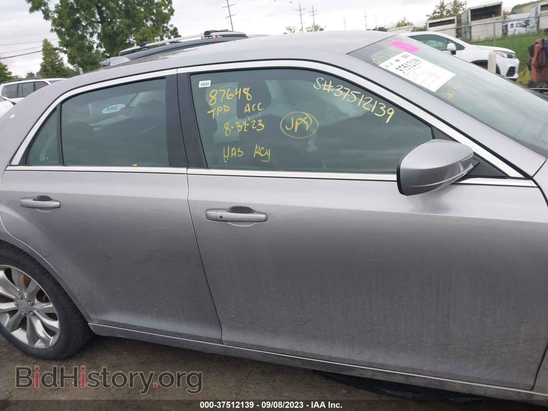2017 CHRYSLER 300 - VIN: 2C3CCARG2HH571415 - Фото 13