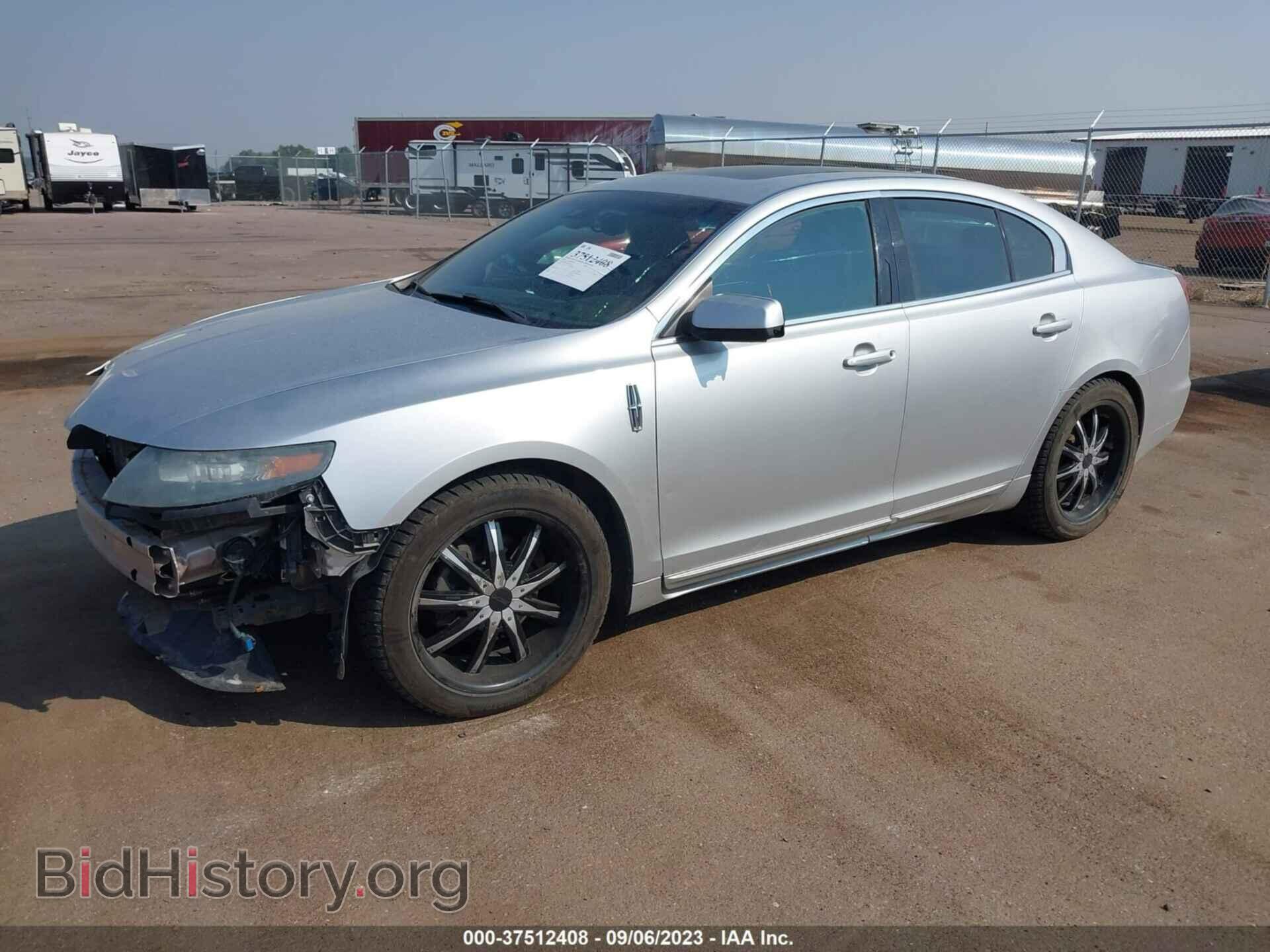 2010 LINCOLN MKS - VIN: 1LNHL9FT7AG610465 - Photo 2