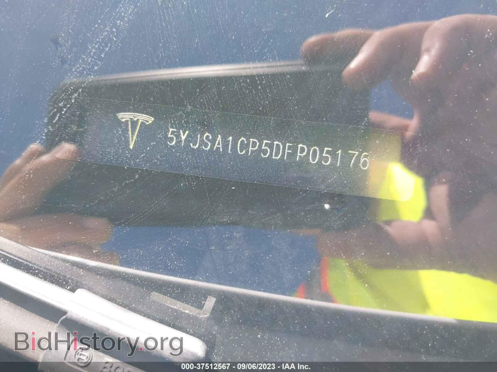 2013 TESLA MODEL S - VIN: 5YJSA1CP5DFP05176 - Фото 9