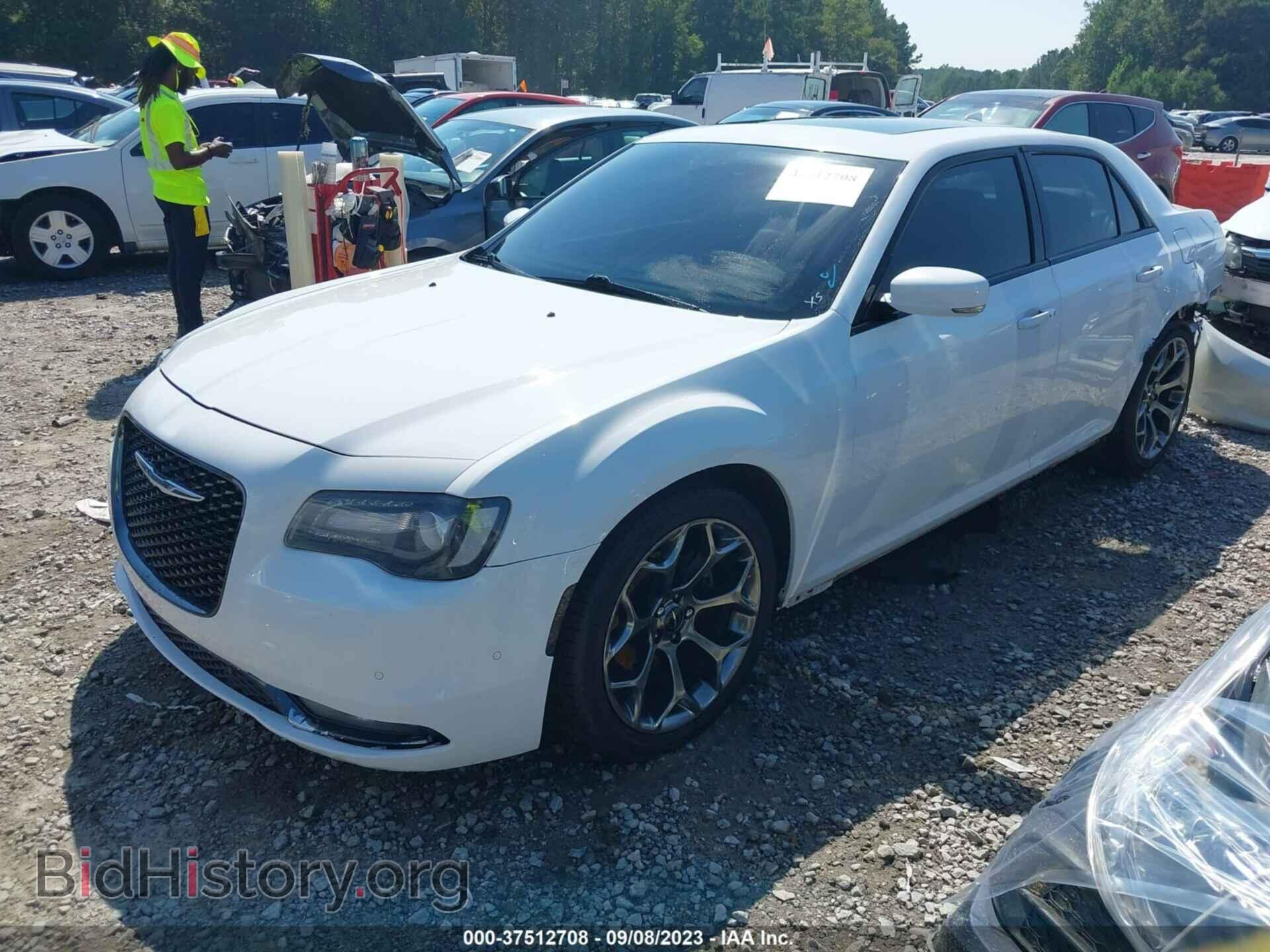 2015 CHRYSLER 300 - VIN: 2C3CCABG7FH829256 - Фото 2