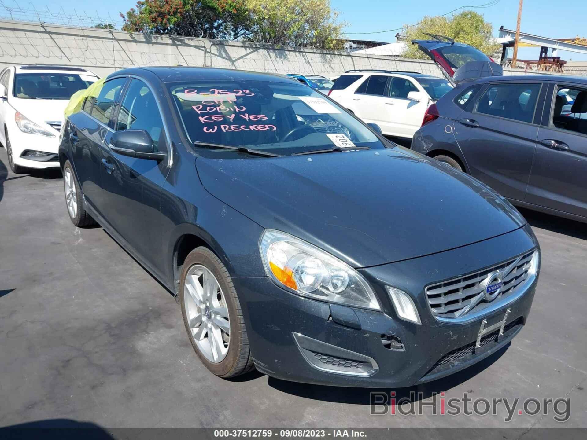 Photo YV1612FH7D2221437 - VOLVO S60 2013