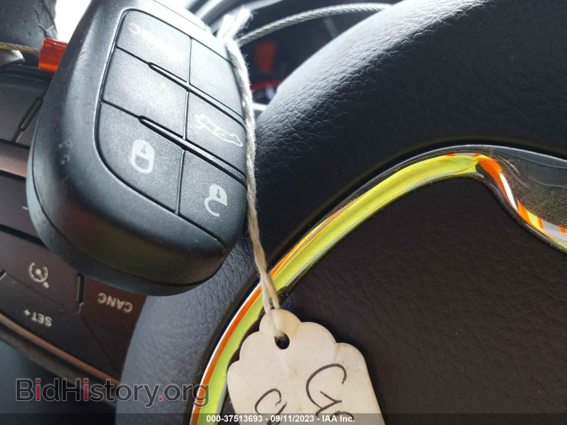2019 DODGE CHALLENGER - VIN: 2C3CDZAG8KH604027 - Photo 11