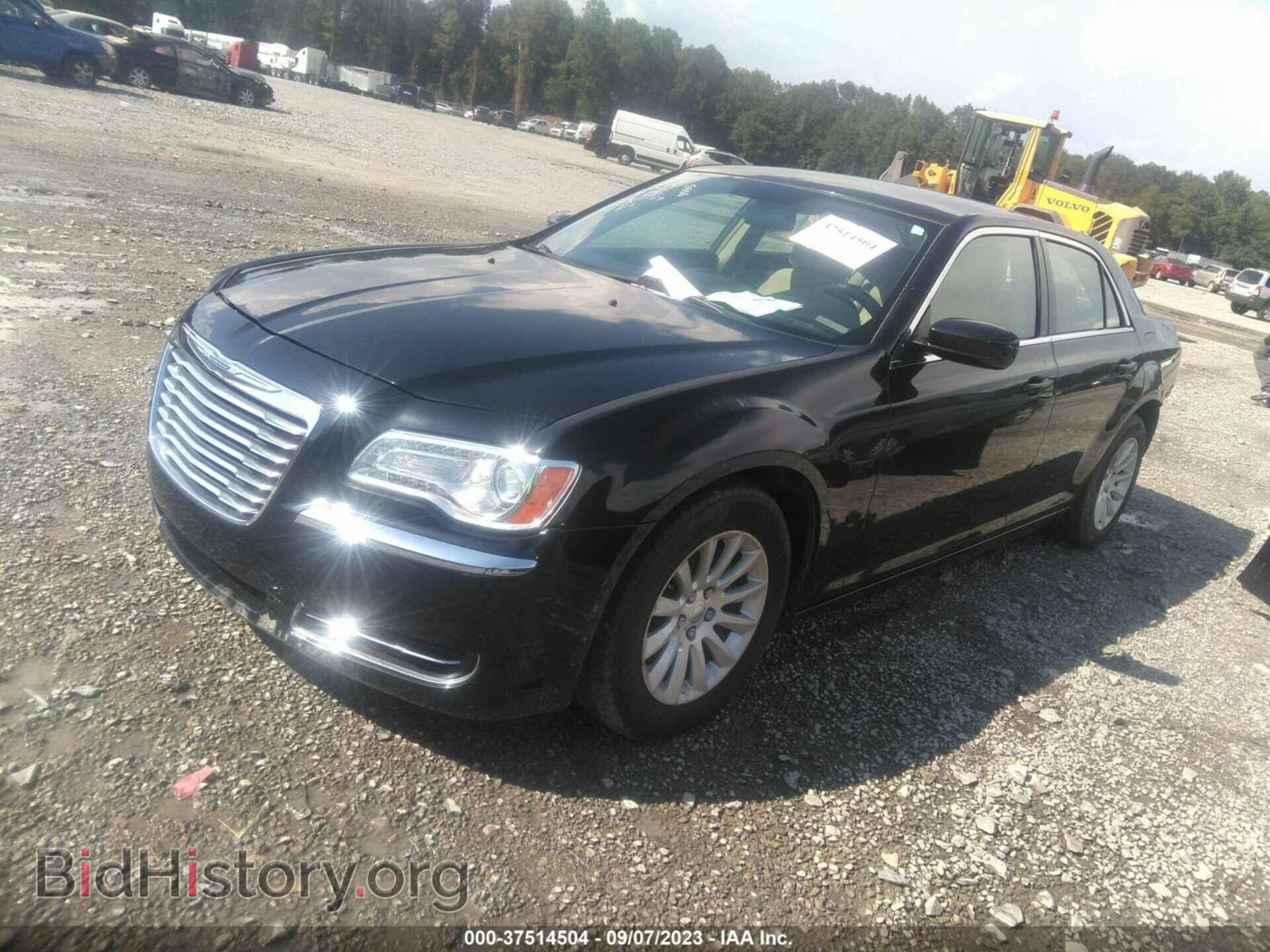2012 CHRYSLER 300 - VIN: 2C3CCAAG1CH173309 - Фото 2