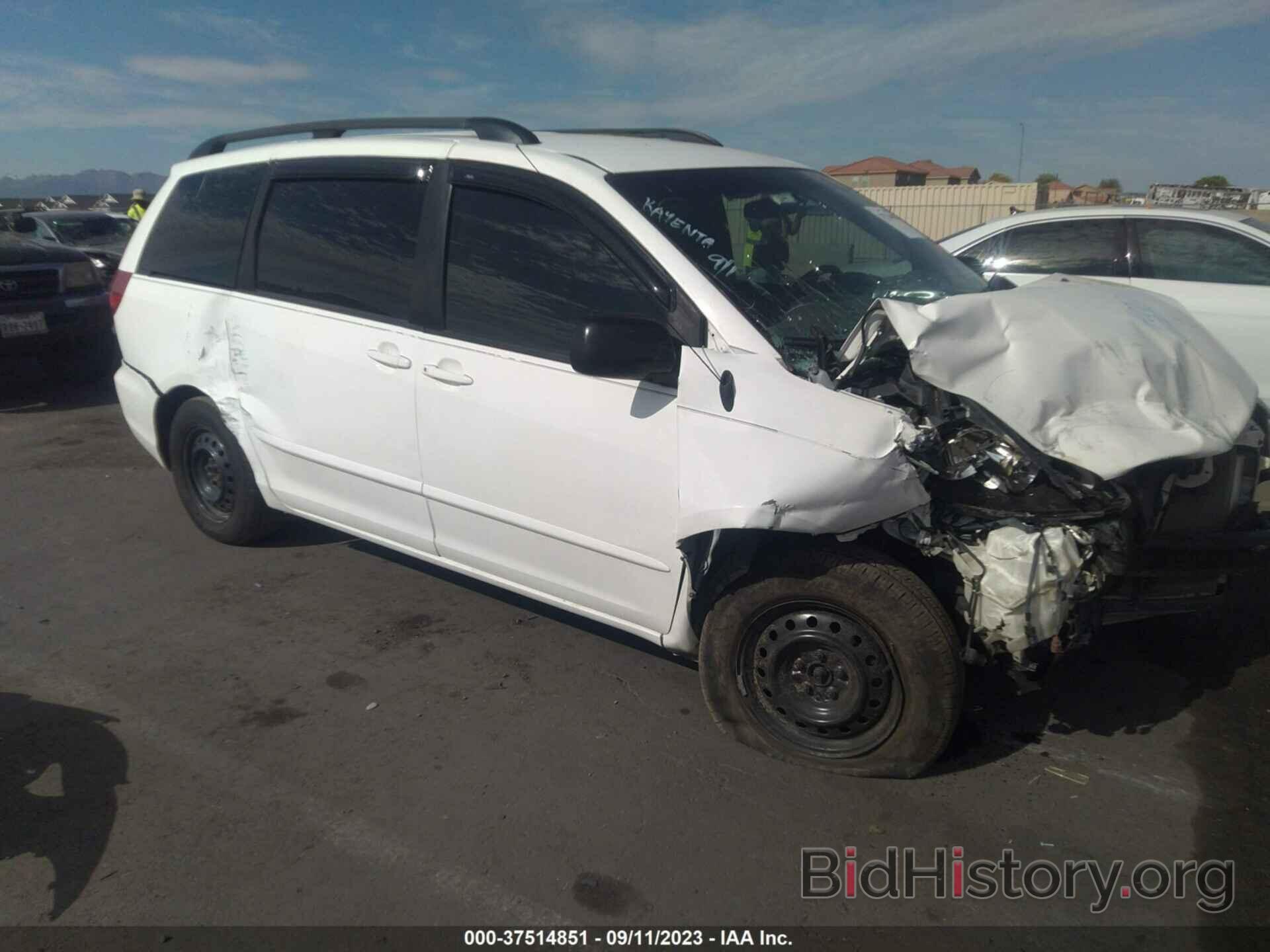 Photo 5TDZK23C08S157233 - TOYOTA SIENNA 2008