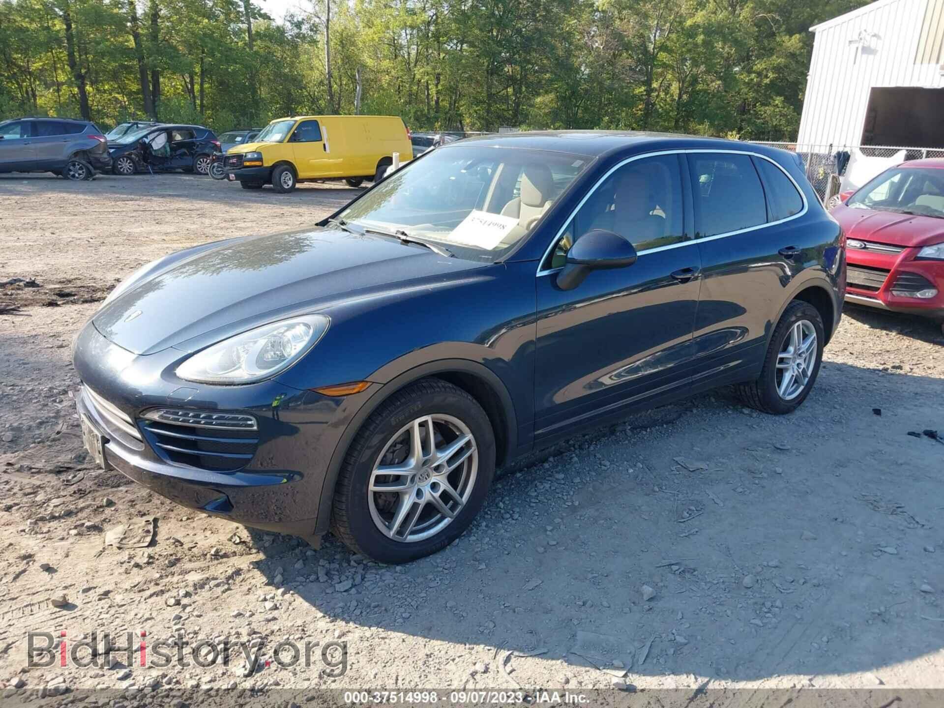 2013 PORSCHE CAYENNE - VIN: WP1AA2A22DLA11159 - Photo 2