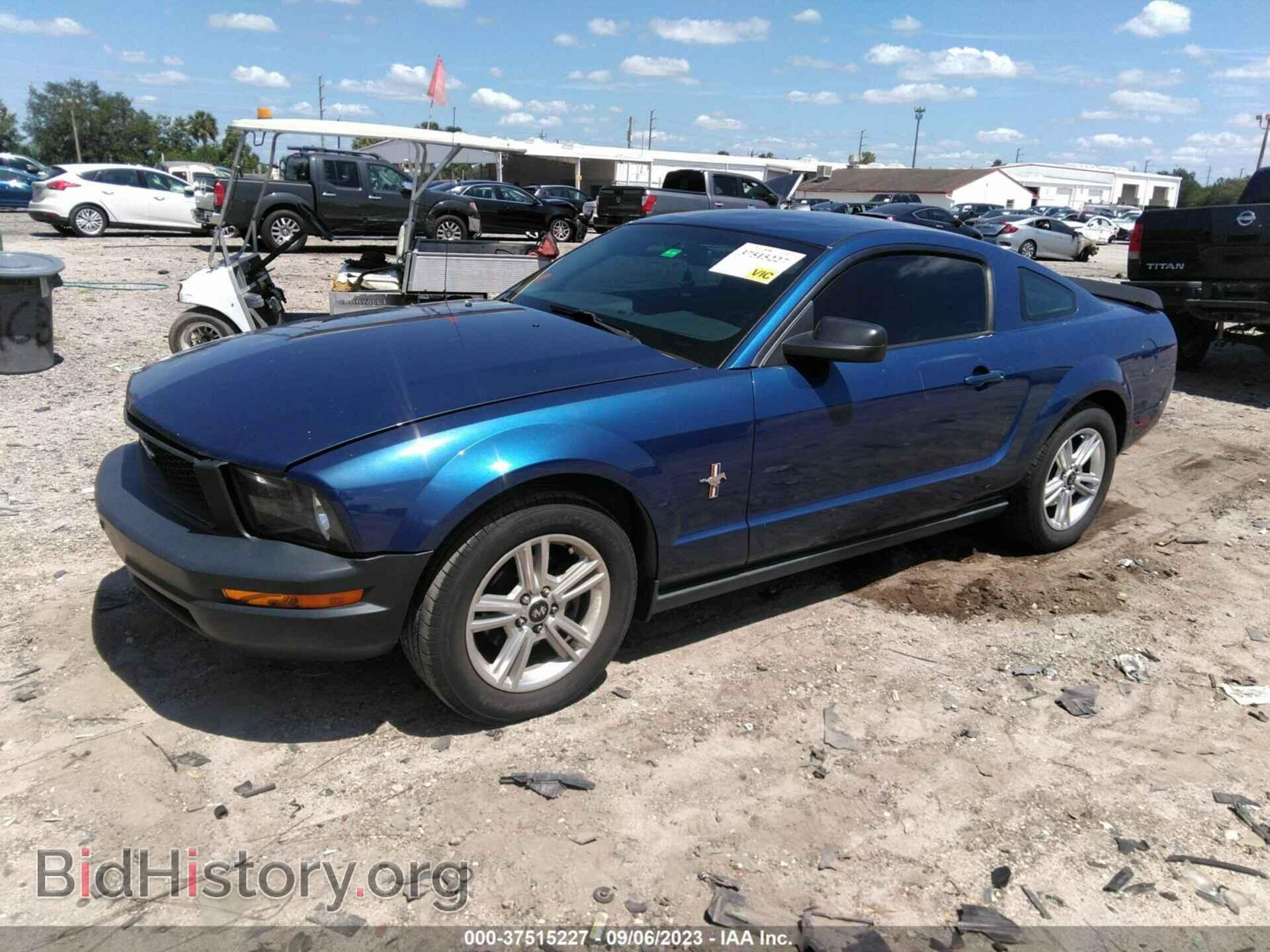 2007 FORD MUSTANG - VIN: 1ZVFT80N075357104 - Фото 2