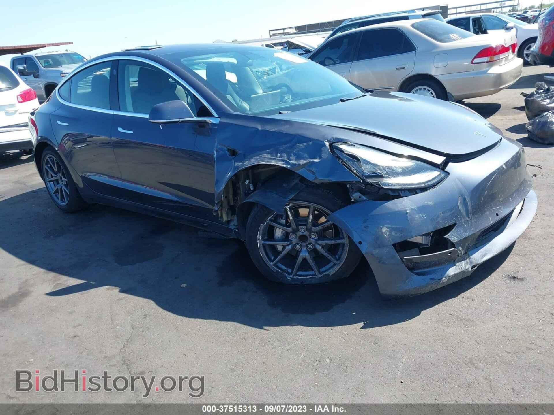 Фотография 5YJ3E1EA1JF021979 - TESLA MODEL 3 2018