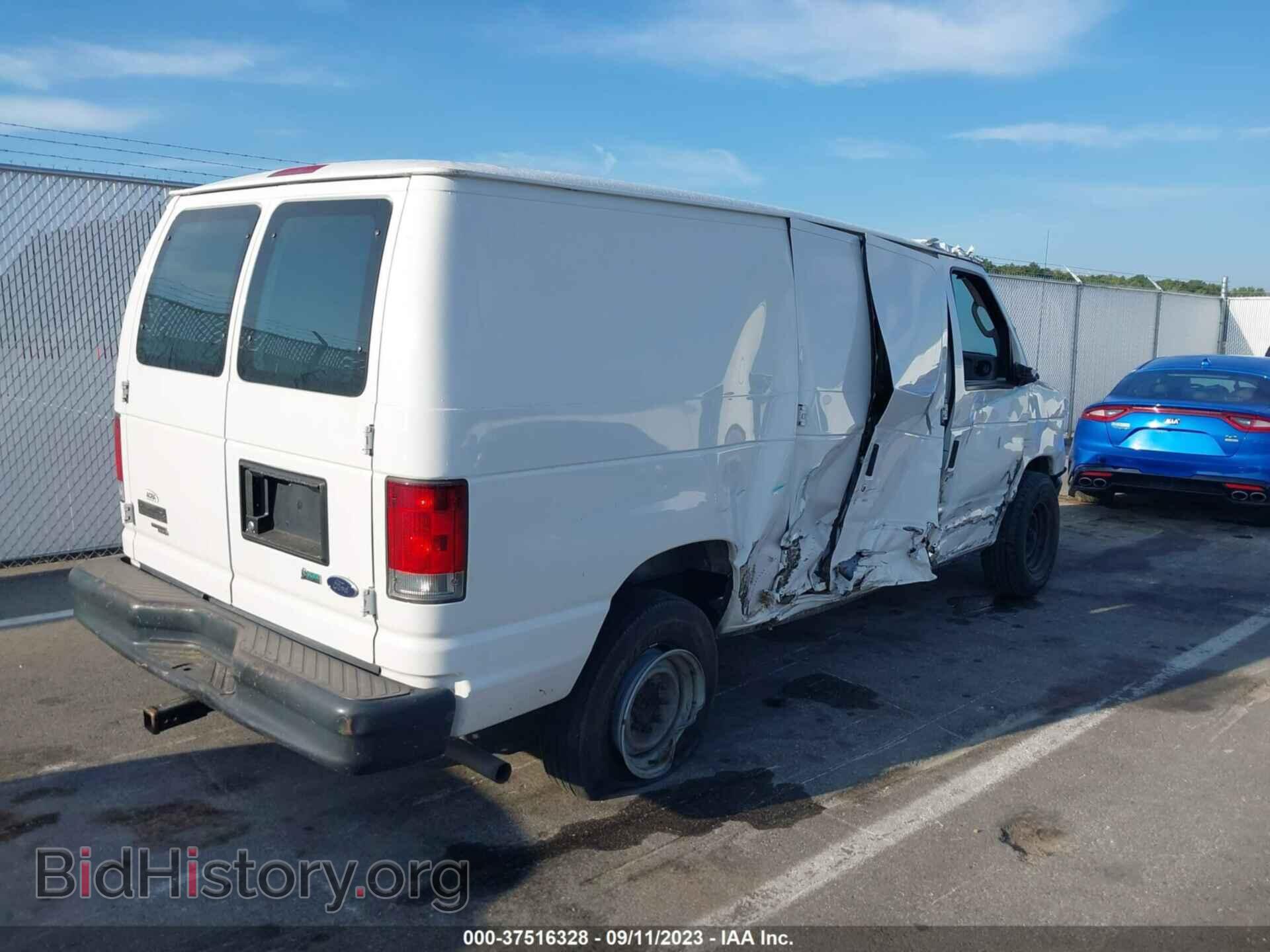 2011 FORD ECONOLINE CARGO VAN - VIN: 1FTNE2EW3BDB04493 - Фото 4