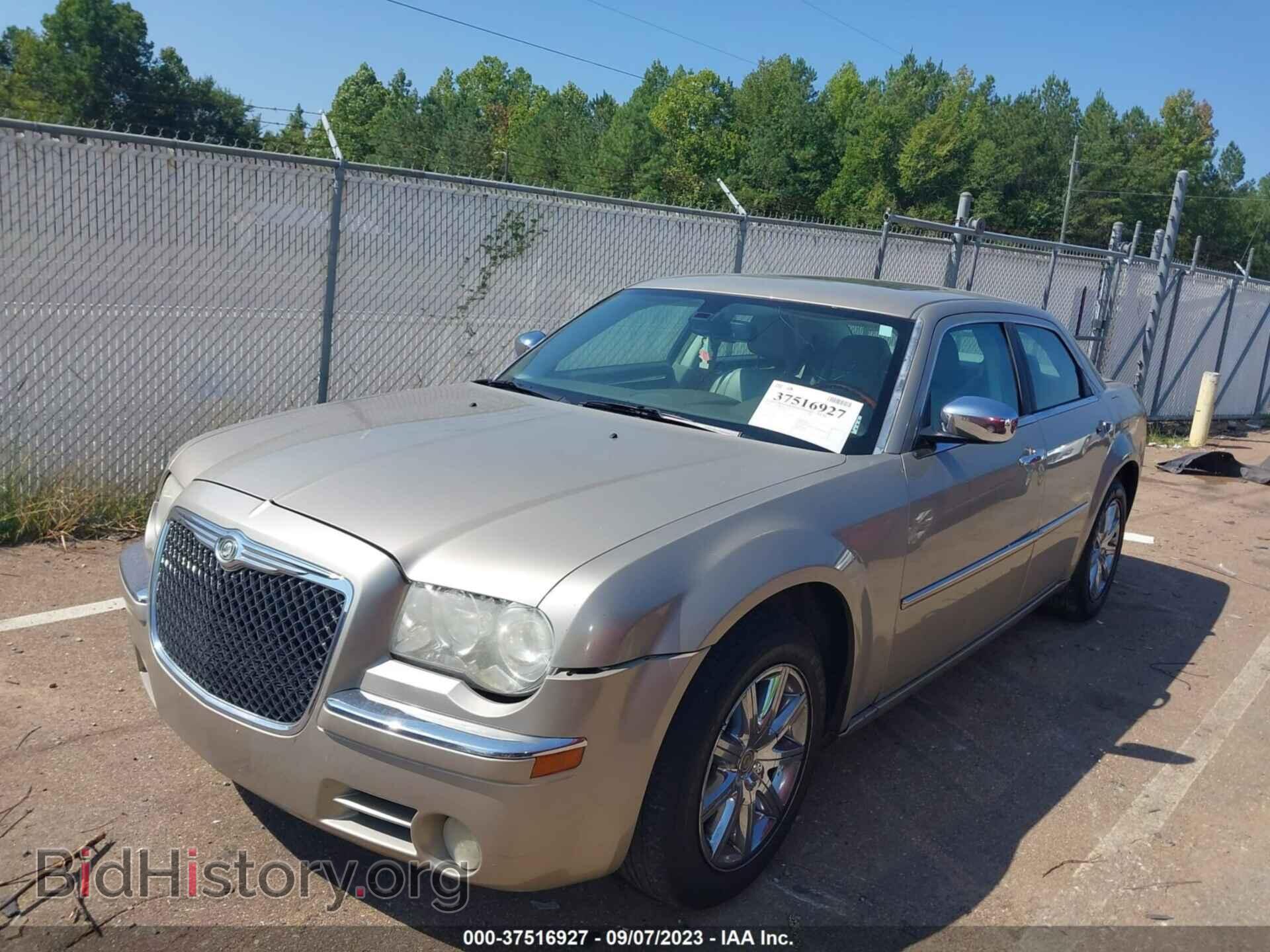 2009 CHRYSLER 300 - VIN: 2C3LA33VX9H576033 - Photo 2