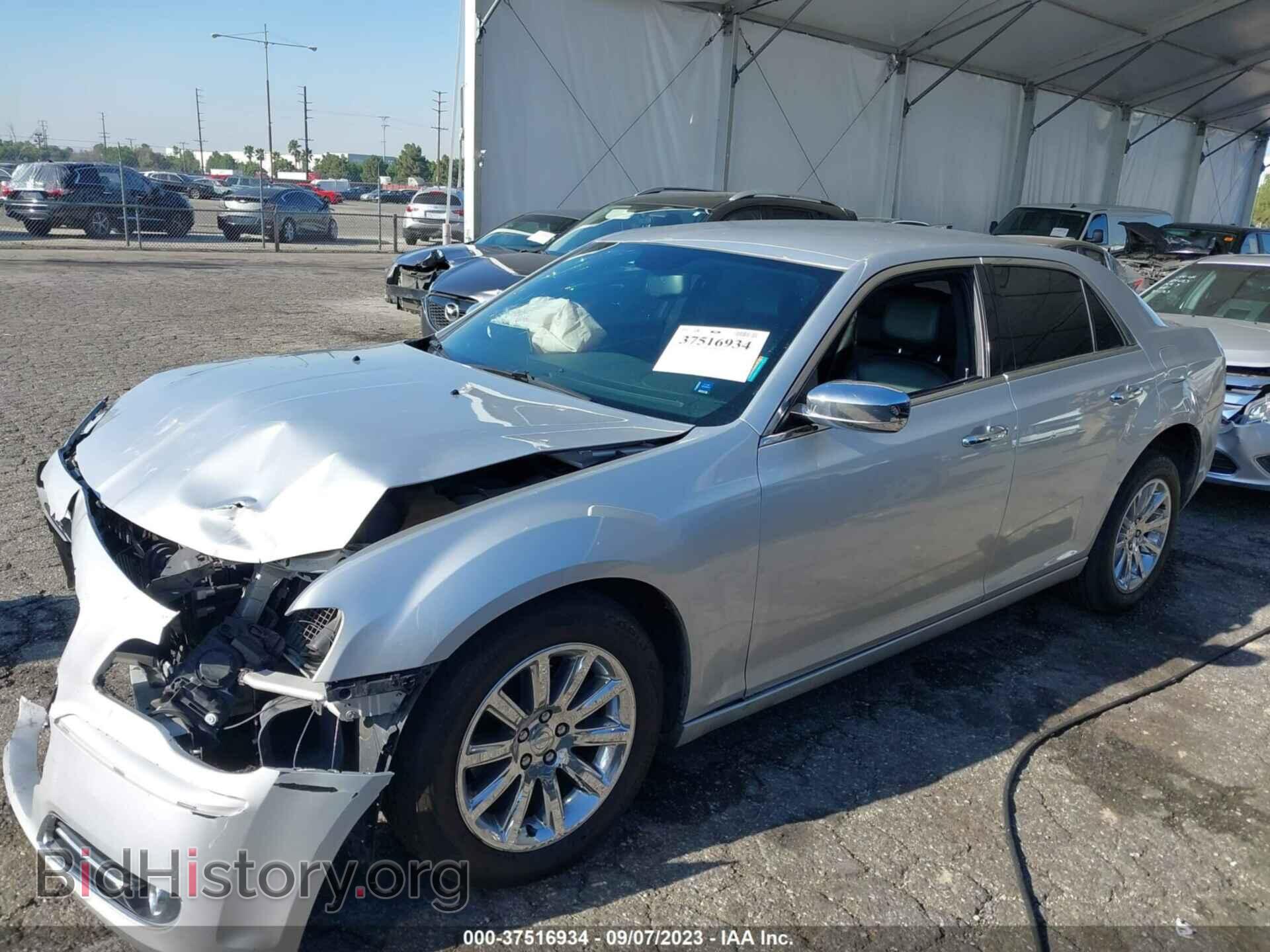 2012 CHRYSLER 300 - VIN: 2C3CCACG4CH310501 - Фото 2