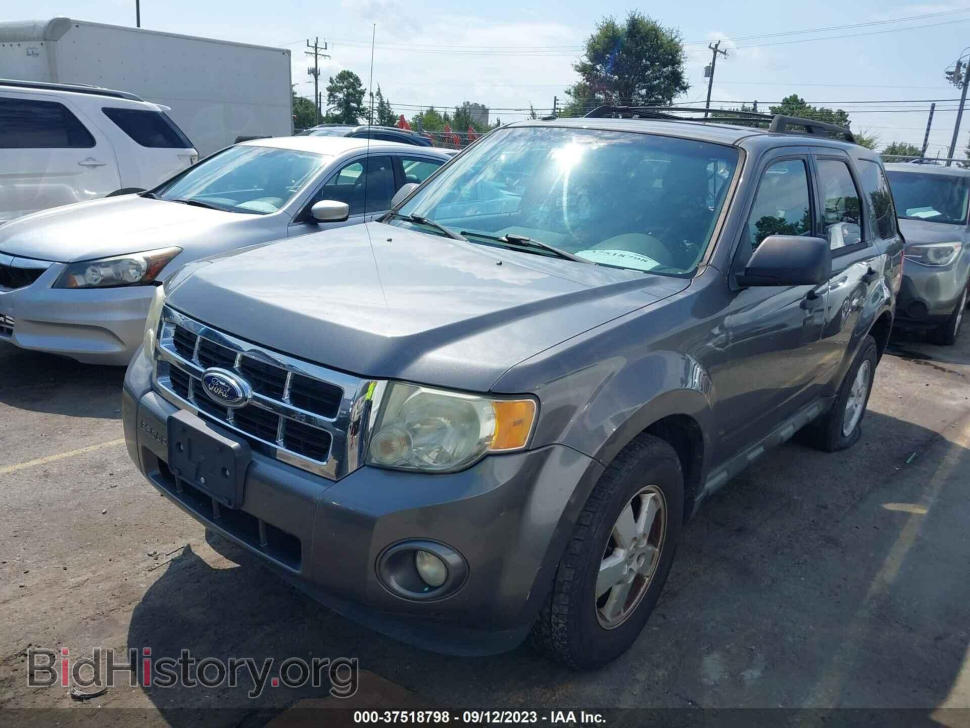 2011 FORD ESCAPE - VIN: 1FMCU0D71BKB30011 - Фото 2