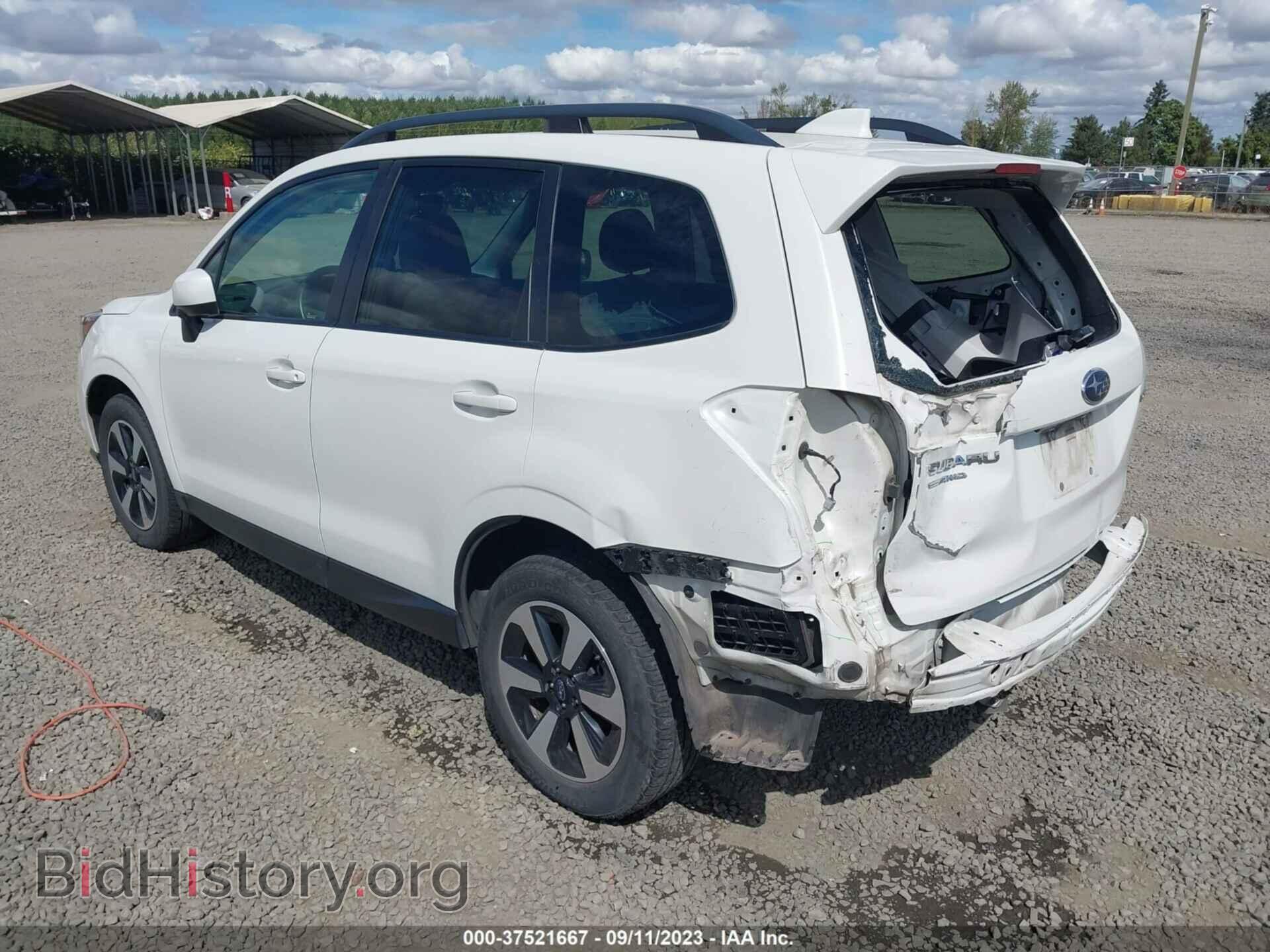 2018 SUBARU FORESTER - VIN: JF2SJAEC2JH450316 - Фото 3